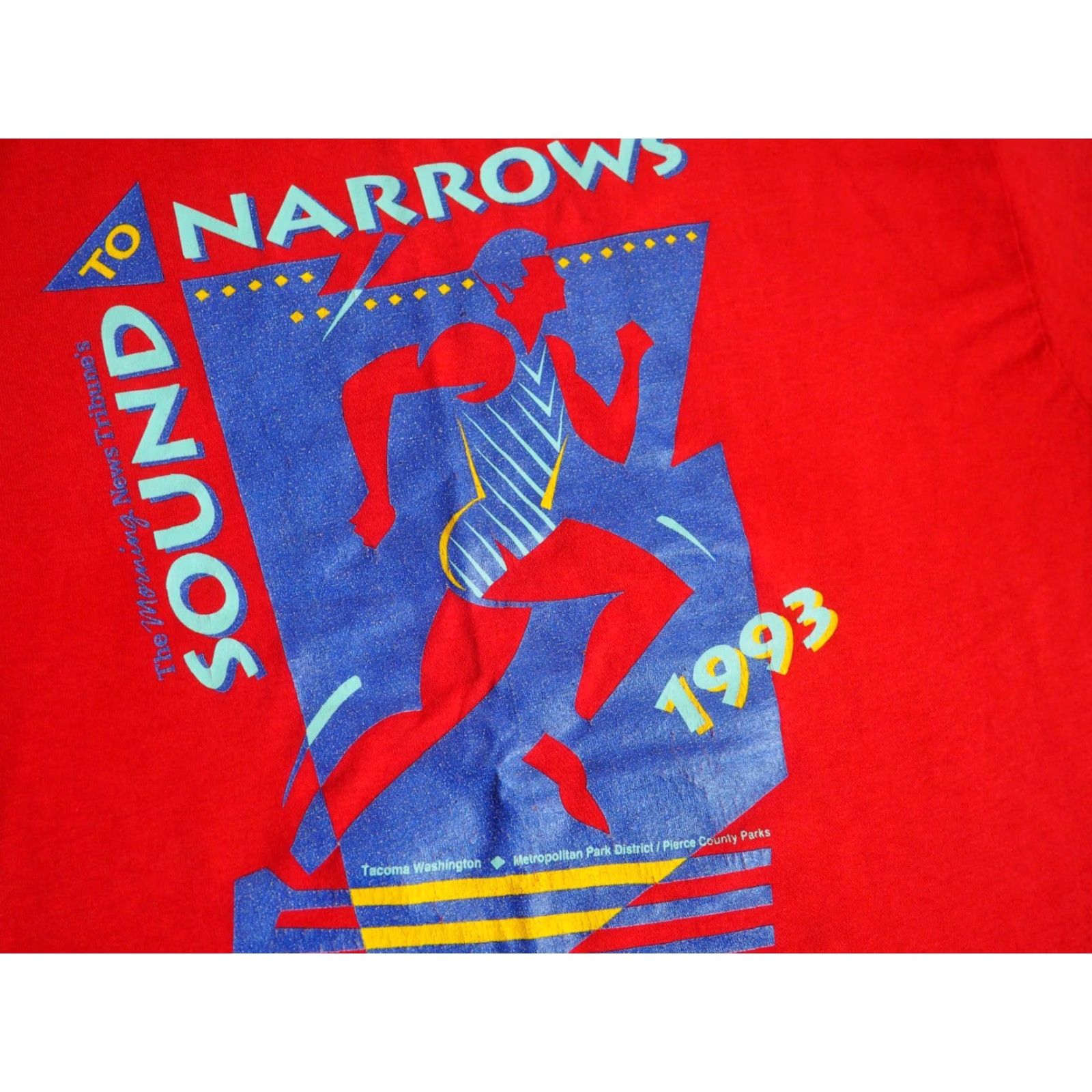 Hanes VTG Hanes 90s Tee Red T-Shirt L Mens Short Sleeve Graphic Logo Shirt USA Marathon Run Narrows Tacoma WA 1993 Cotton Size US L / EU 52-54 / 3 - 4 Thumbnail