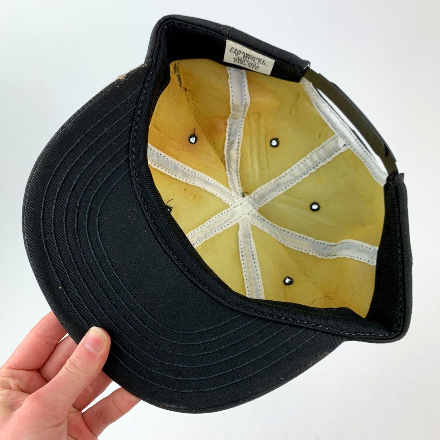 Vintage VINTAGE Mac Tools Patch Black Snapback Trucker Hat Cap Cap Hats Men Womens Boys Girls Adjustable One Size Black Trucker Style Cap Size ONE SIZE - 5 Thumbnail