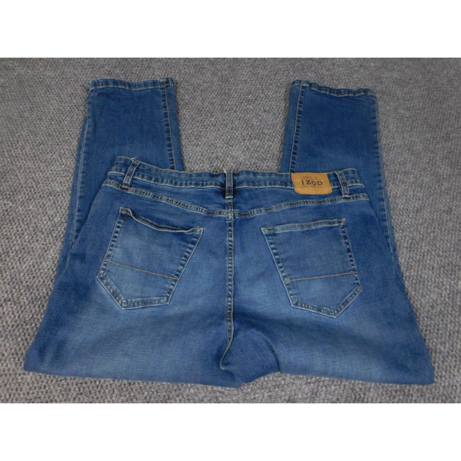 Izod IZOD Jeans, Denim, Blue, Tapered Fit, 37x29, Regular Rise, Button Fly/Zip, Cotton, 37 Waist, 29 Inseam, Mens, Classic, Vintage No Size US 37 - 5 Thumbnail