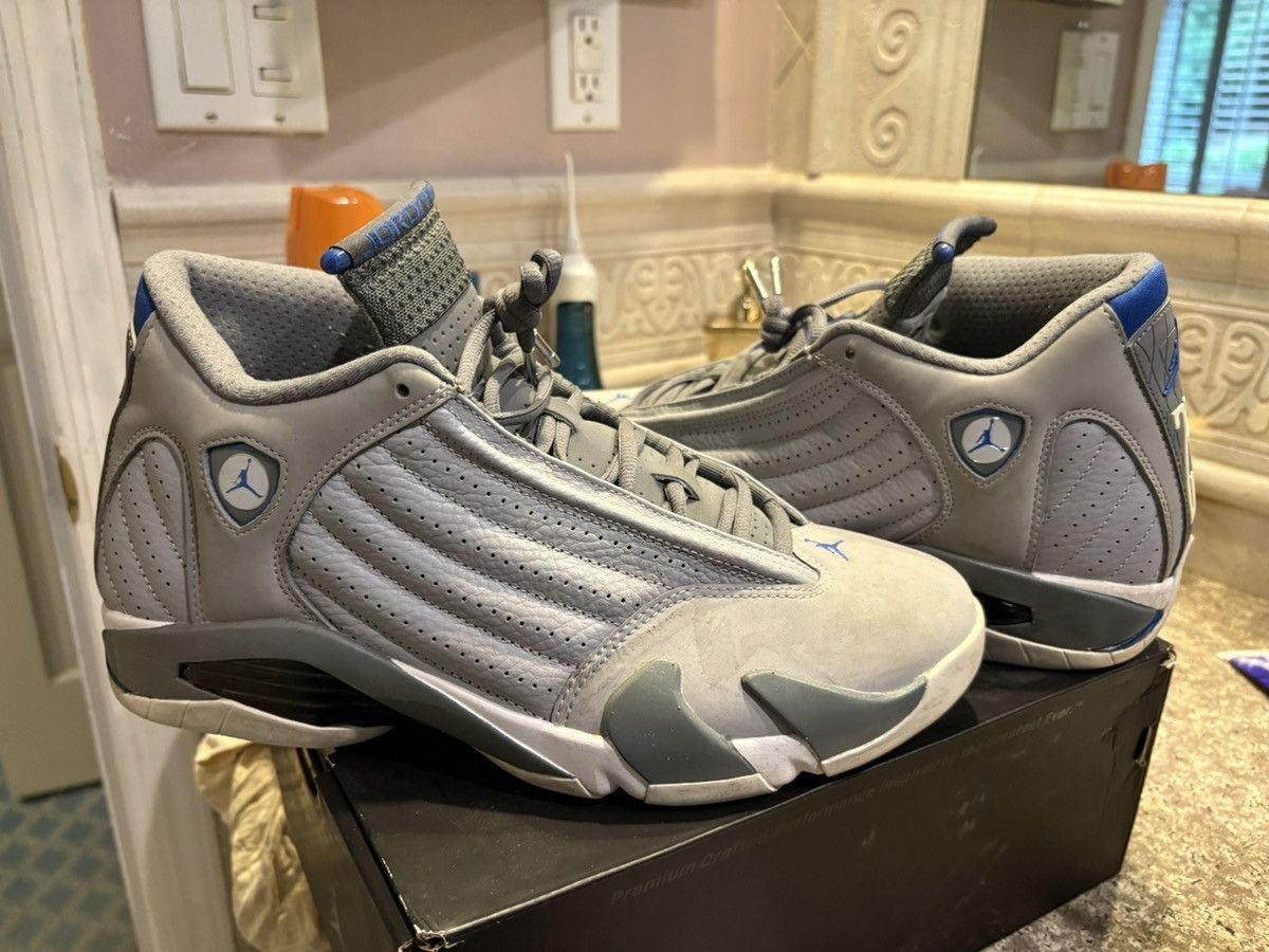 Jordan Brand × Nike Men’s Jordan 14 Retro Wolf Gray Size US 10.5 / EU 43-44 - 1 Thumbnail