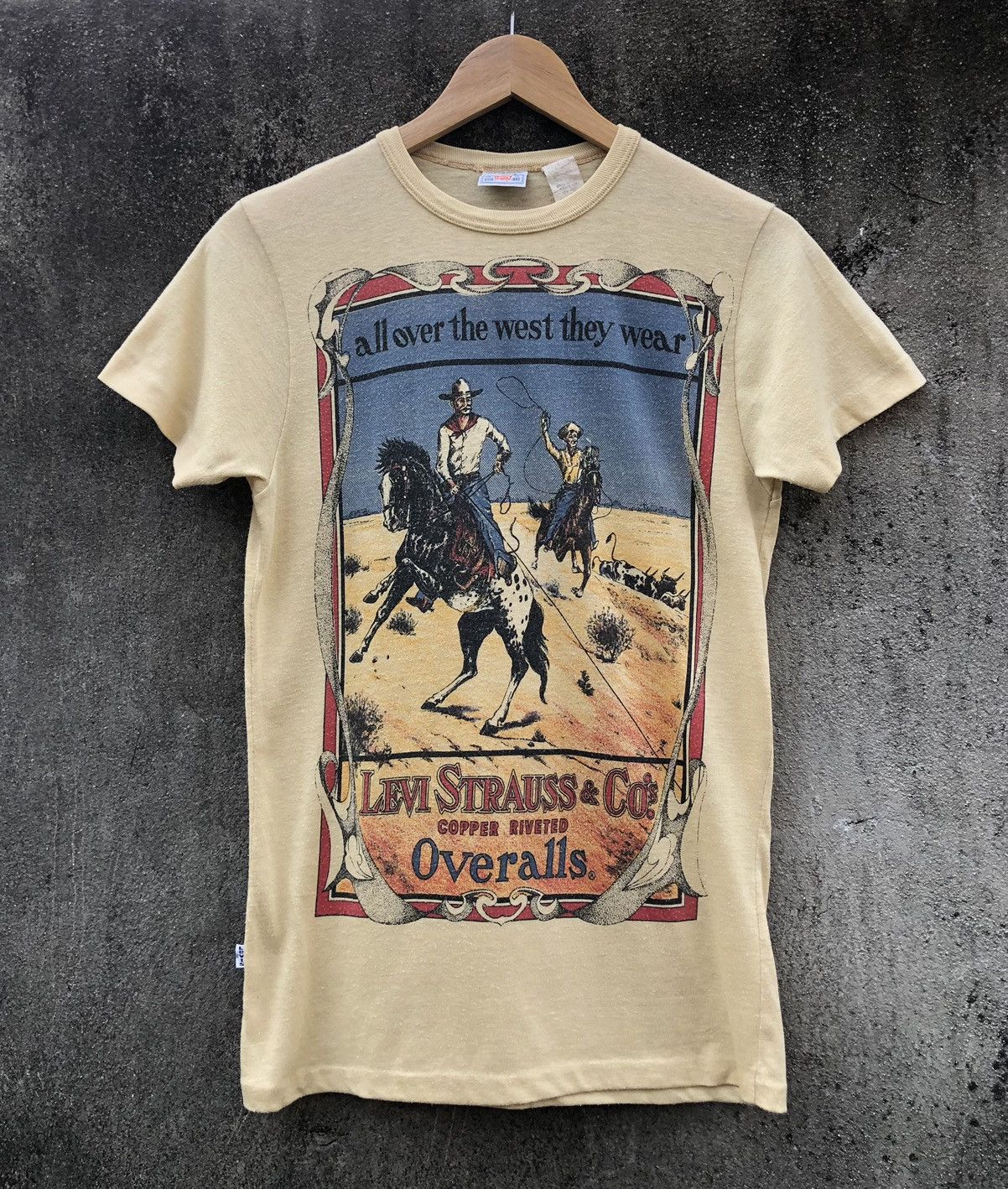 Levi's Vtg 70s Levis Fullprint Copper Riveted Overalls Tshirt Usa🇺🇸 Size US S / EU 44-46 / 1 - 2 Thumbnail