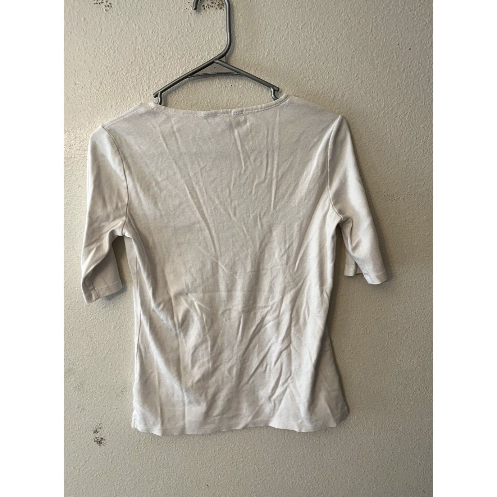 Ellen Tracy VINTAGE Ellen Tracy Boat-Neck T Shirt White Solid Women S Short Sleeve EUC Adult Small White 90s? (if decade known) Mens/Womens? end with Womens Size S / US 4 / IT 40 - 2 Thumbnail