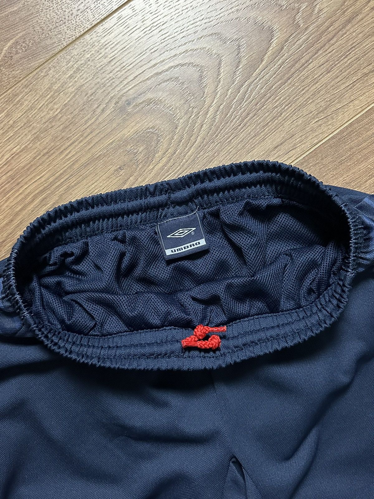 Umbro × Vintage Vintage Umbro Pro Training Navy Stripped Jersey Shorts Size US 30 / EU 46 - 8 Thumbnail