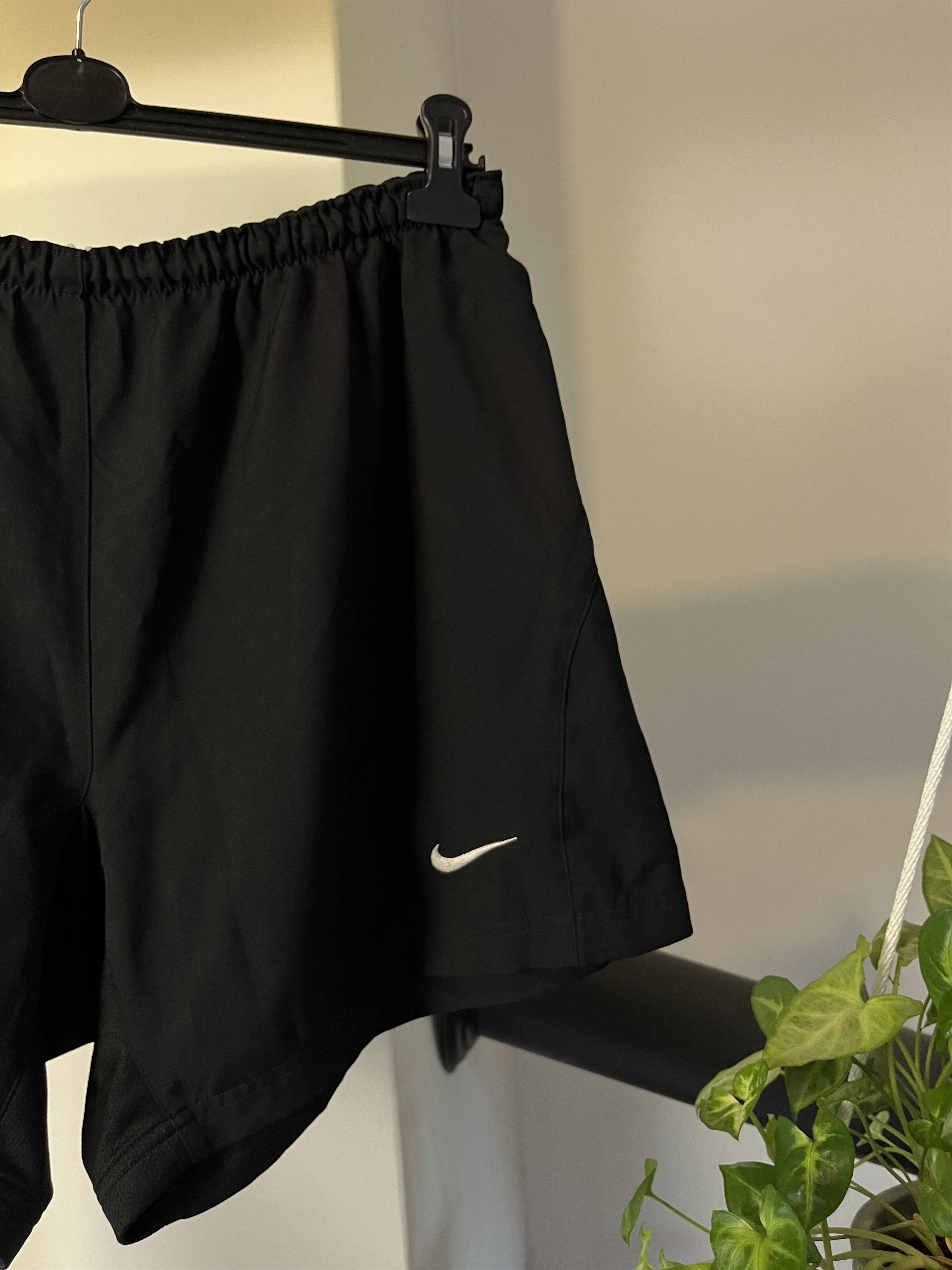 Kappa × Vintage Vintage Nike Juventus Jersey Shorts Size US 36 / EU 52 - 4 Thumbnail