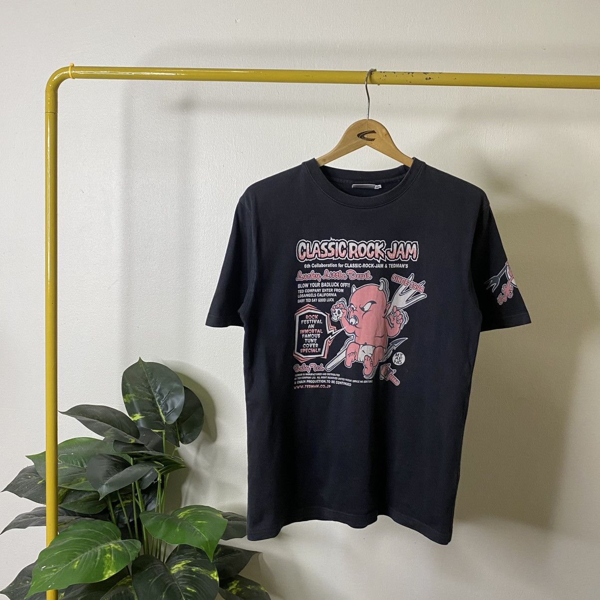 Tedman Tedman x Classic Rock Jam Rock Festival Collaboration TShirt Size US M / EU 48-50 / 2 - 1 Thumbnail