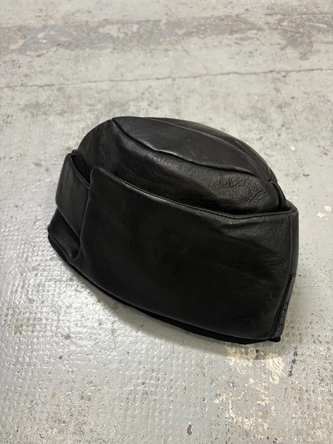 Prada 2000s Prada Black Leather Structured Hat Size ONE SIZE - 9 Thumbnail
