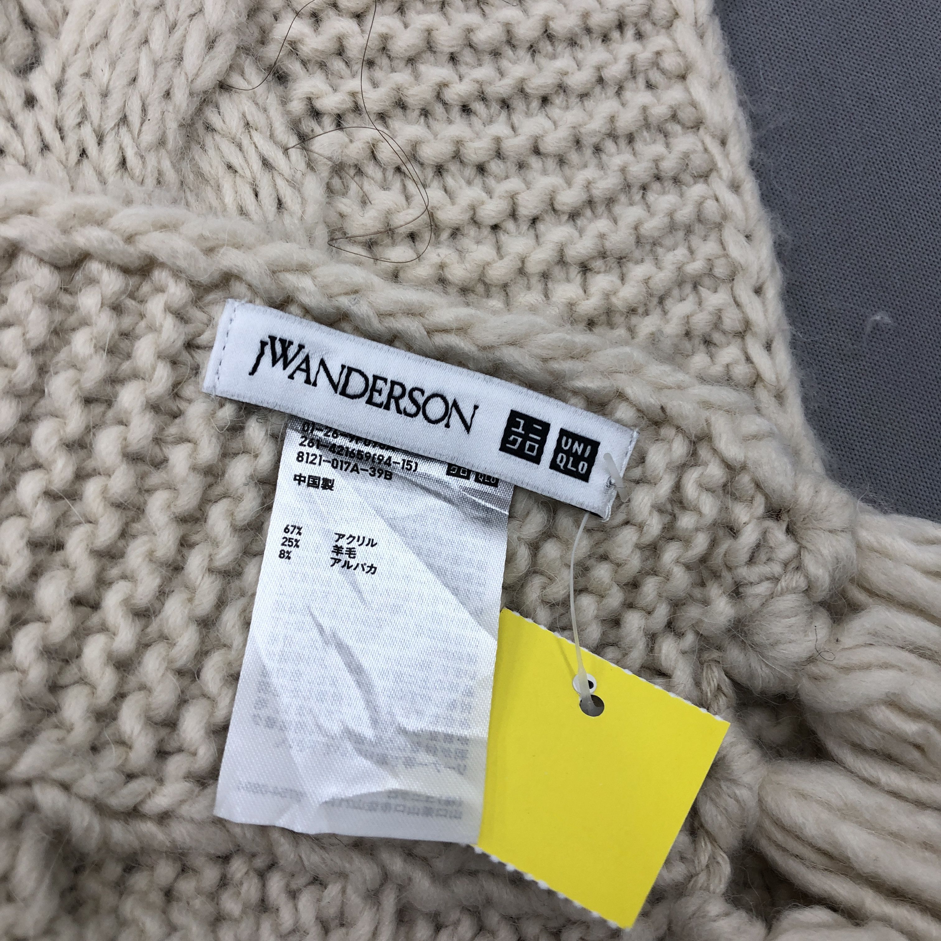 JW Anderson × Uniqlo × Vintage Vintage Uniqlo X JW Anderson Scarf Muffler Wool Knit Scarves Size ONE SIZE - 4 Thumbnail