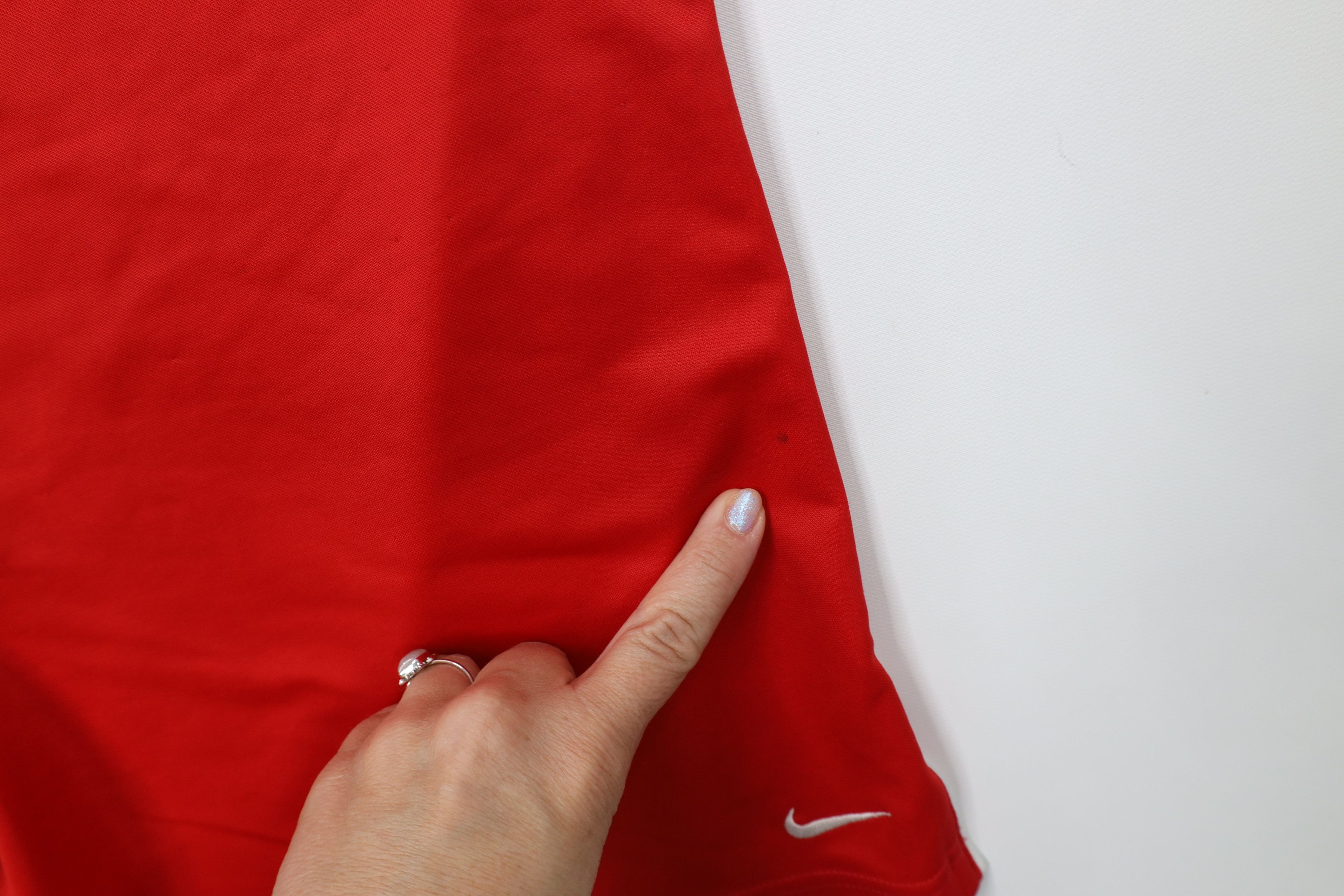Nike Vintage Nike Mini Swoosh Running Soccer Shorts Red AS IS Size US 32 / EU 48 - 6 Thumbnail