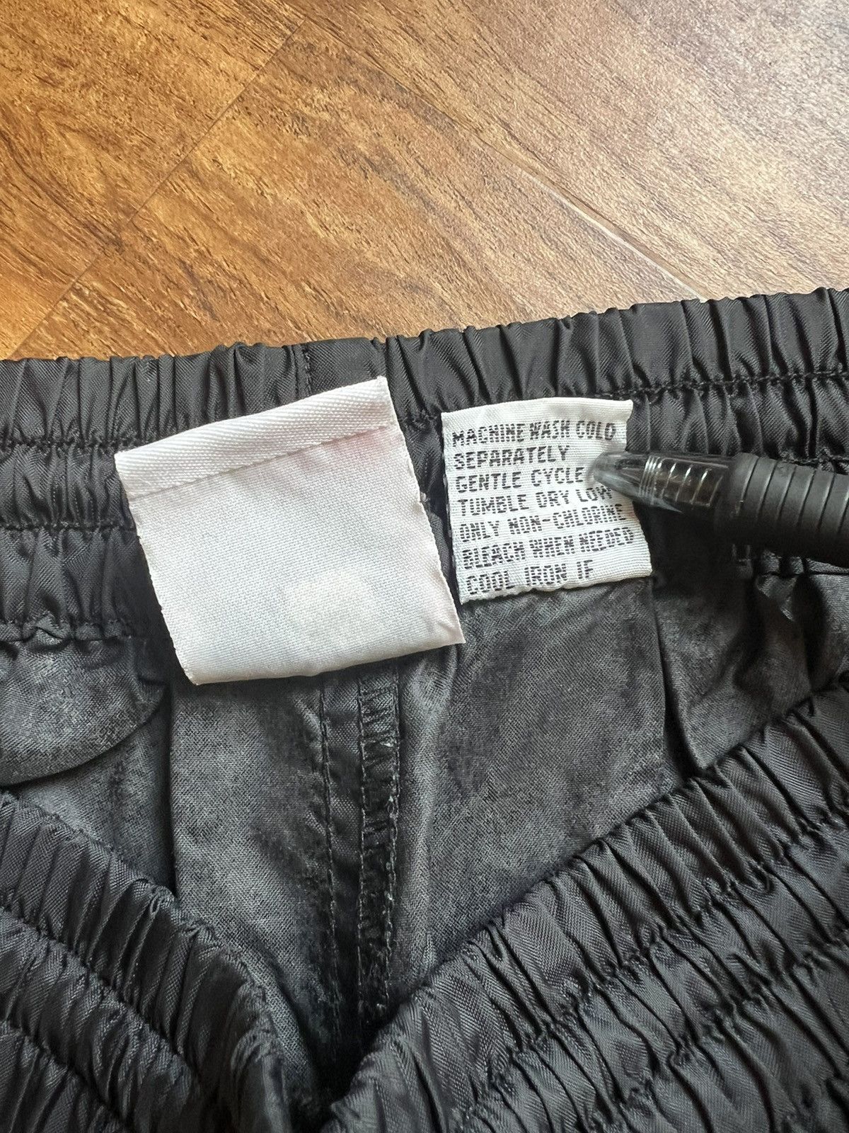 Vintage × Wilson Cool Vintage Y2K Wilson Athletics nylon track pant tennis Size US 30 / EU 46 - 6 Thumbnail