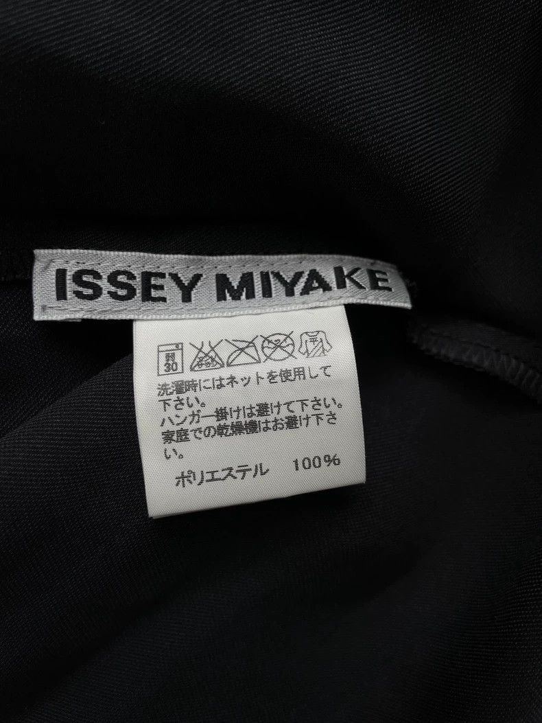 Issey Miyake Issey Miyake A loose-fitting kelp top Size M / US 6-8 / IT 42-44 - 7 Thumbnail