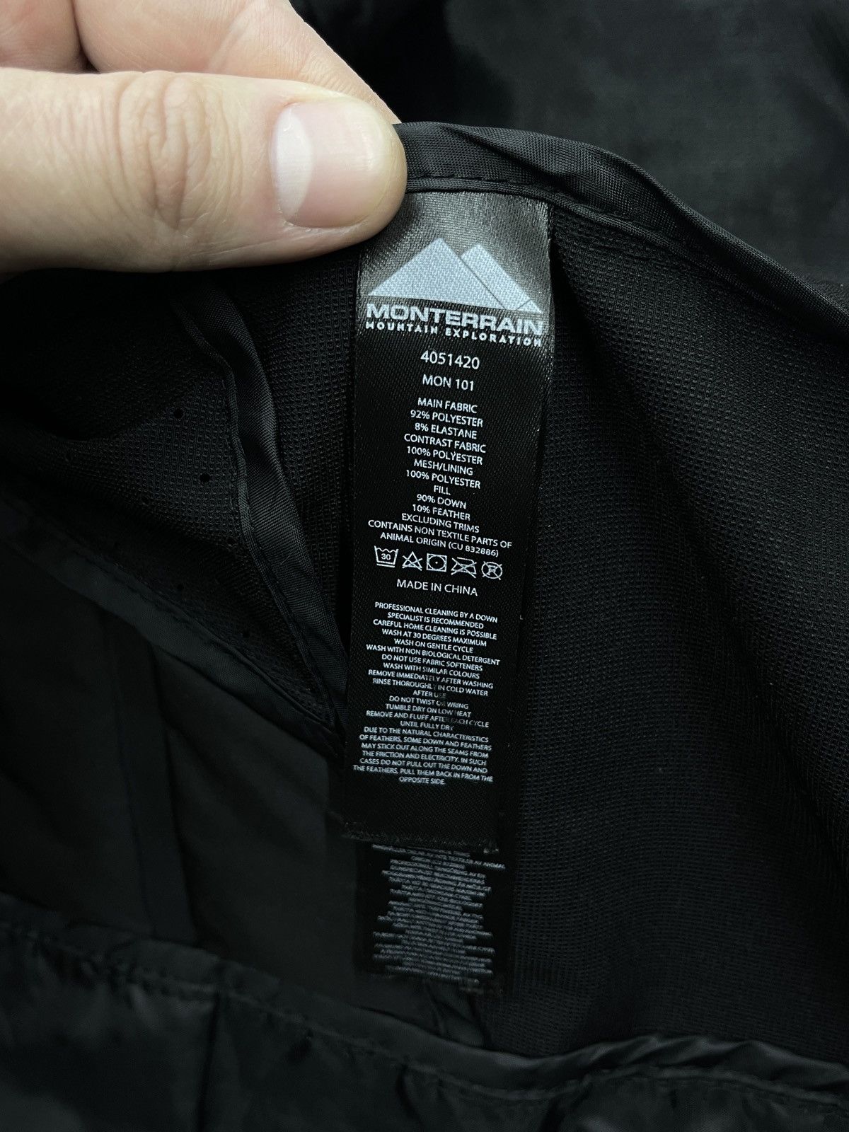 Other Mens Monterrain Vest Black Outdoor Gorpcore Size M Size US M / EU 48-50 / 2 - 12 Thumbnail