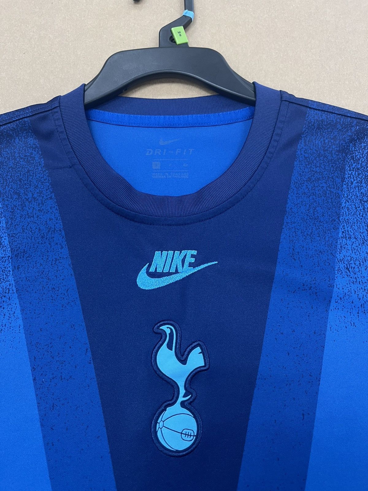 Nike Nike Tottenham Hotspur Pre Match Soccer Jersey Size US S / EU 44-46 / 1 - 3 Thumbnail
