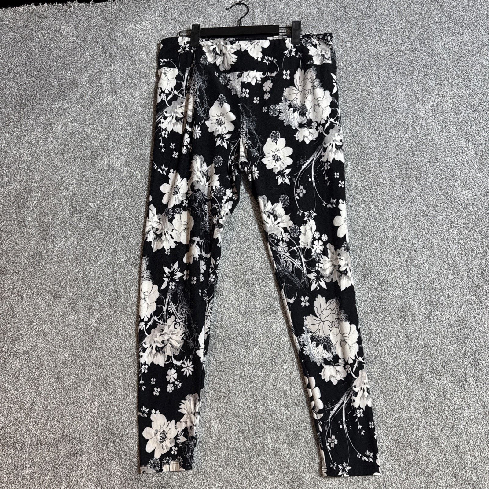 Other Floral Boho Chic Leggings Plus Tall Curvy Dark Fairy Grunge Size 34" / US 12 / IT 48 - 1 Thumbnail