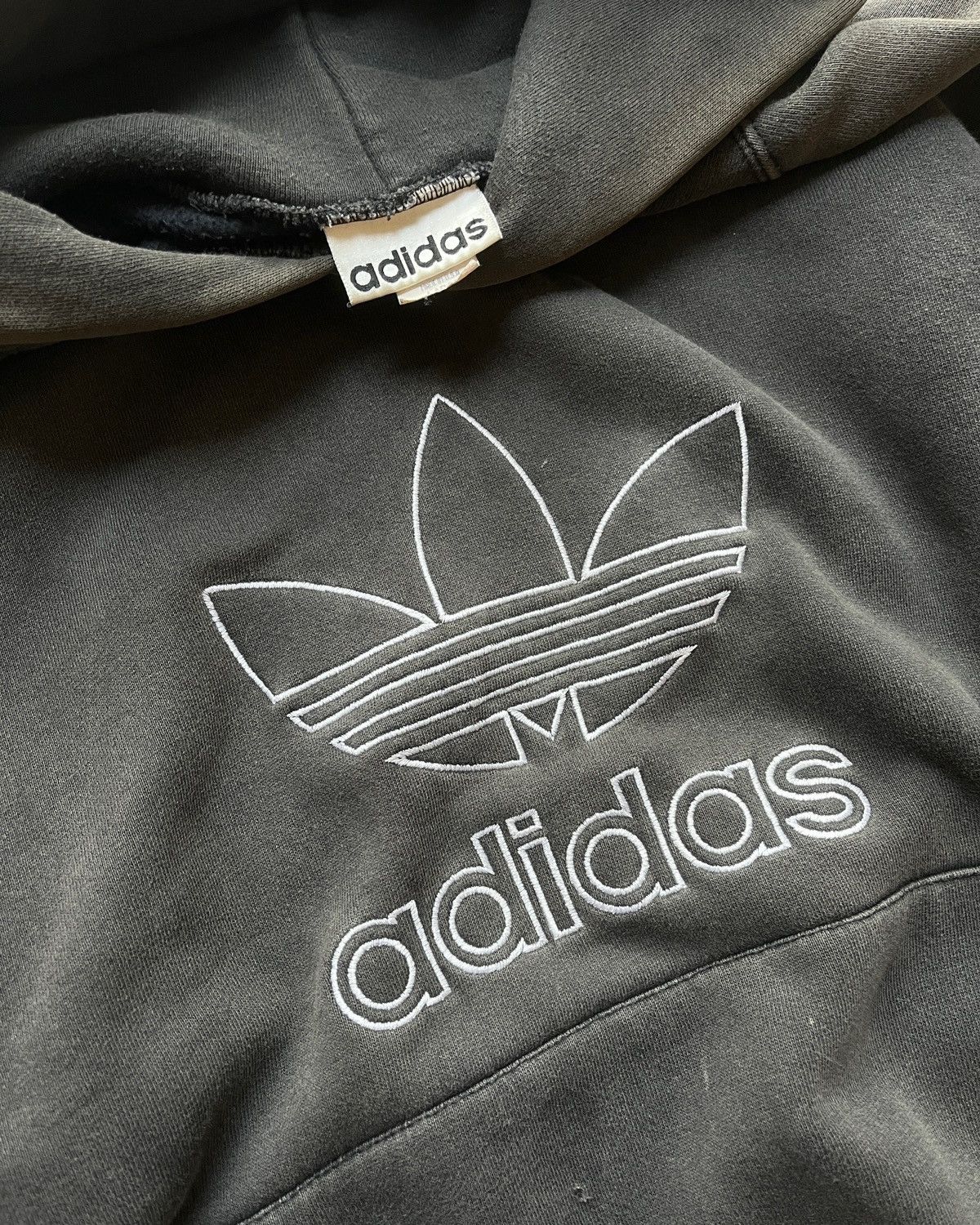 Adidas × Vintage 1980/1990’s - Vintage Adidas Black Faded Hoodie Size US L / EU 52-54 / 3 - 4 Thumbnail