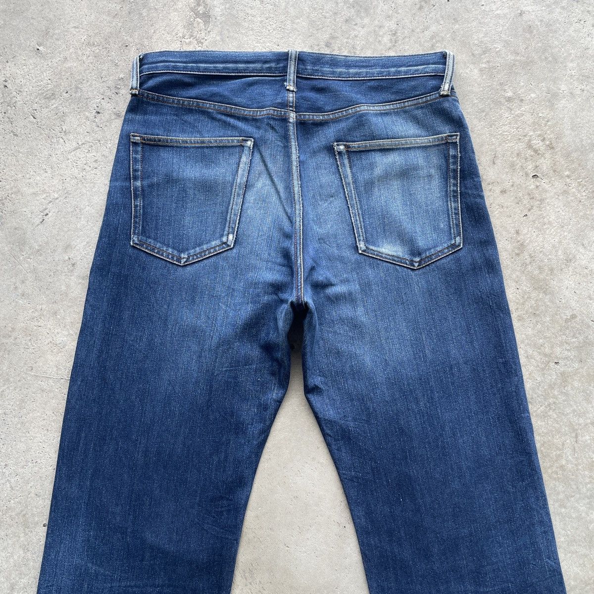 Japanese Brand Japanese Brand GU Distressed Faded Jeans Denim Pants W33 Size US 33 - 8 Thumbnail
