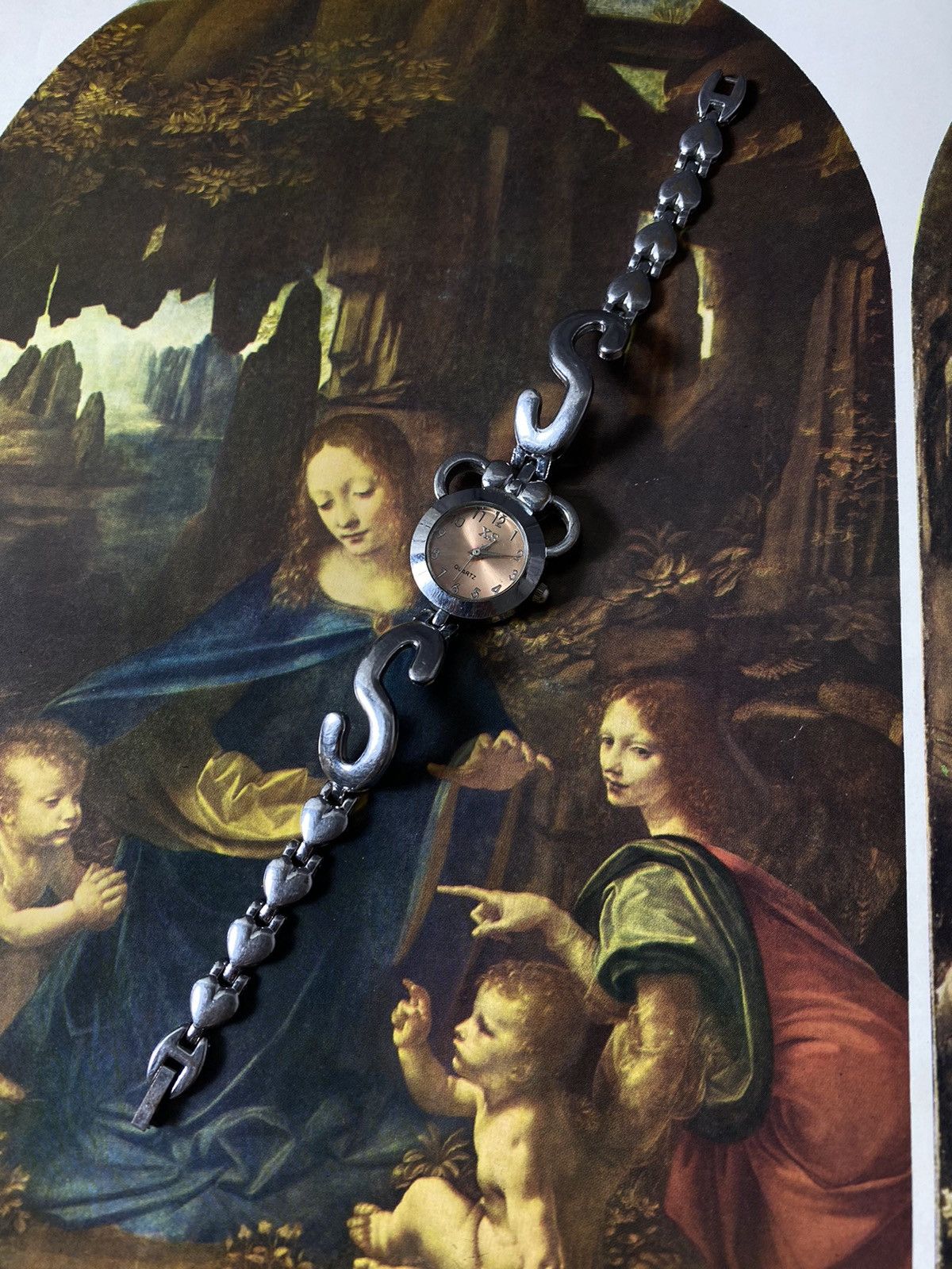 Jewelry Vintage Watch with Unique Bracelet Size ONE SIZE - 3 Thumbnail