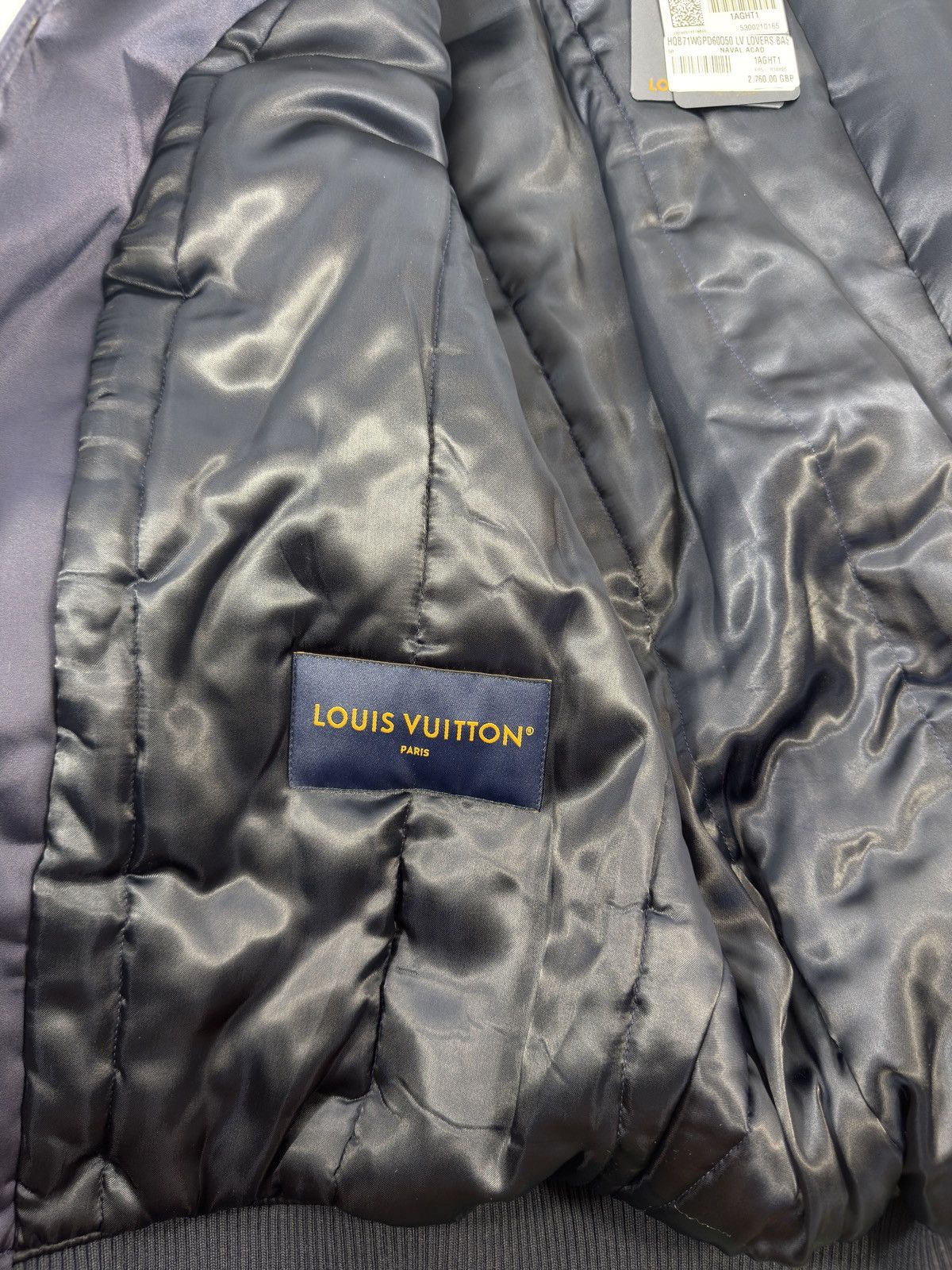Louis Vuitton LV LOVERS CRYSTAL DETAILED BOMBER JACKET Size US L / EU 52-54 / 3 - 8 Thumbnail
