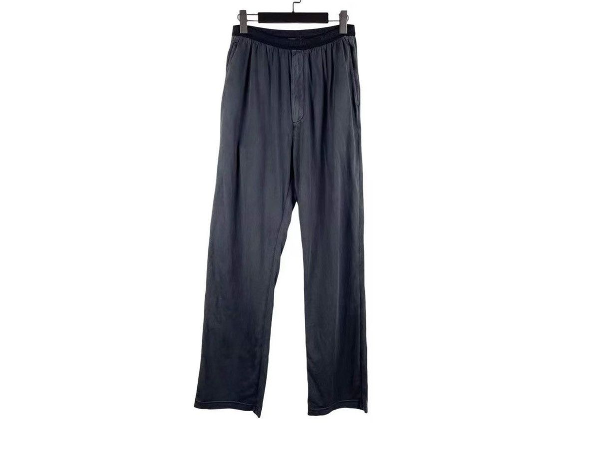 Balenciaga Balenciaga Vintage Black Logo Sweatpants Size US 30 / EU 46 - 1 Thumbnail