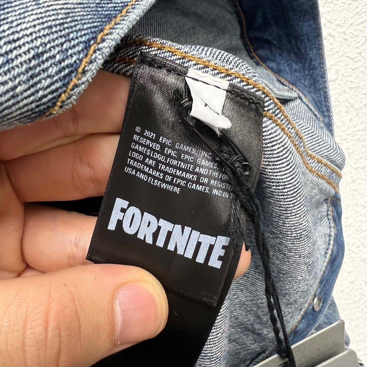 Balenciaga Balenciaga x FORTNITE 2021 Large Fit Jacket in blue denim Size US XS / EU 42 / 0 - 5 Thumbnail