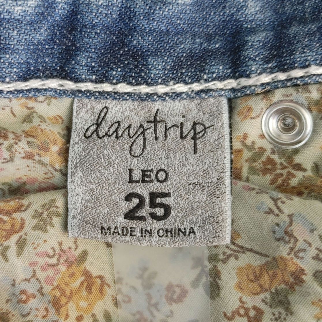Other Day Trip Leo Womens 25 Navy Light Acid Wash Bootcut Jeans Size 26" / US 2 / IT 38 - 5 Thumbnail