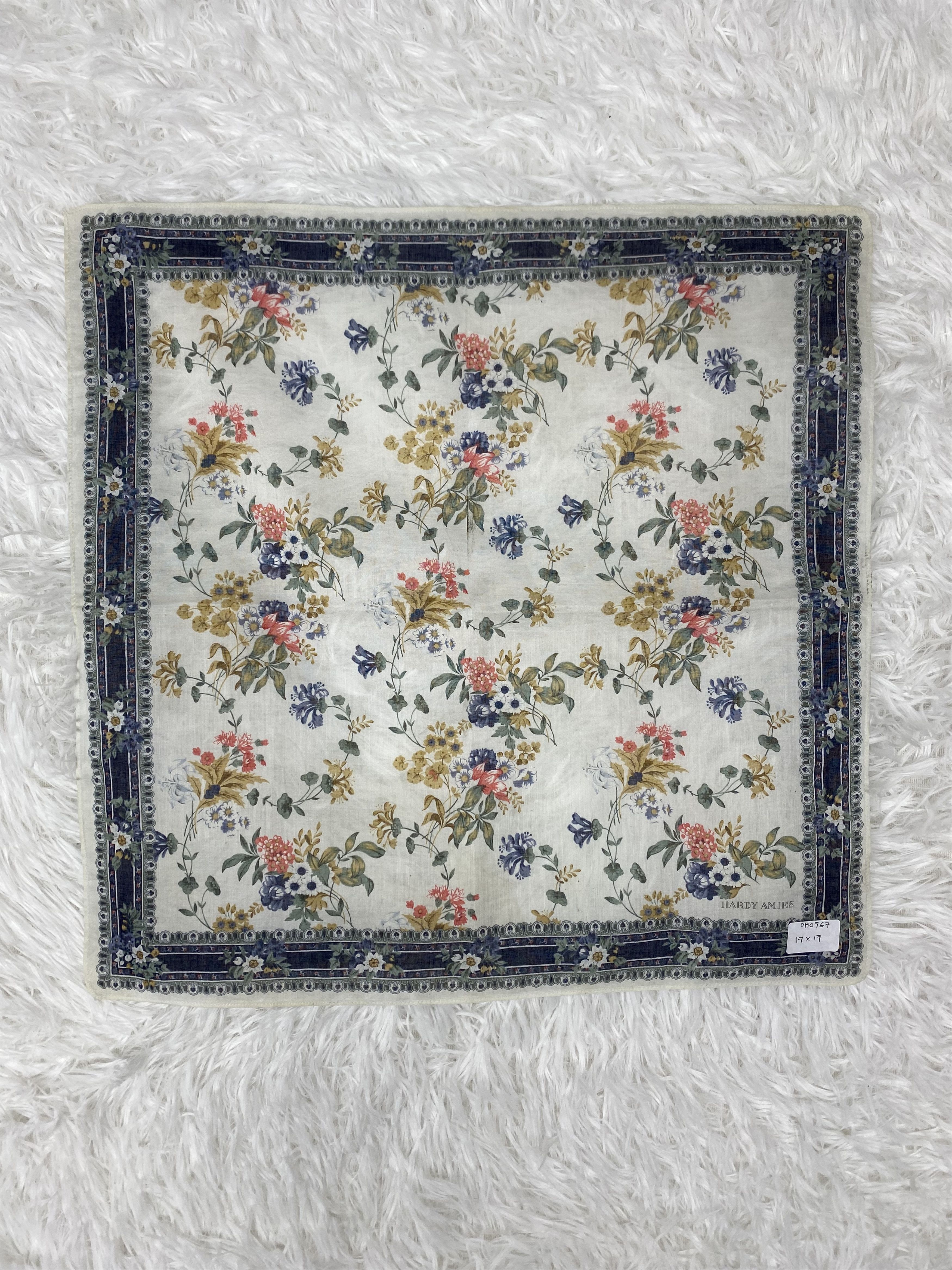 Hardy Amies × Vintage Vintage Hardy Amies Handkerchief Neckerchief PH0767 Size ONE SIZE - 3 Thumbnail