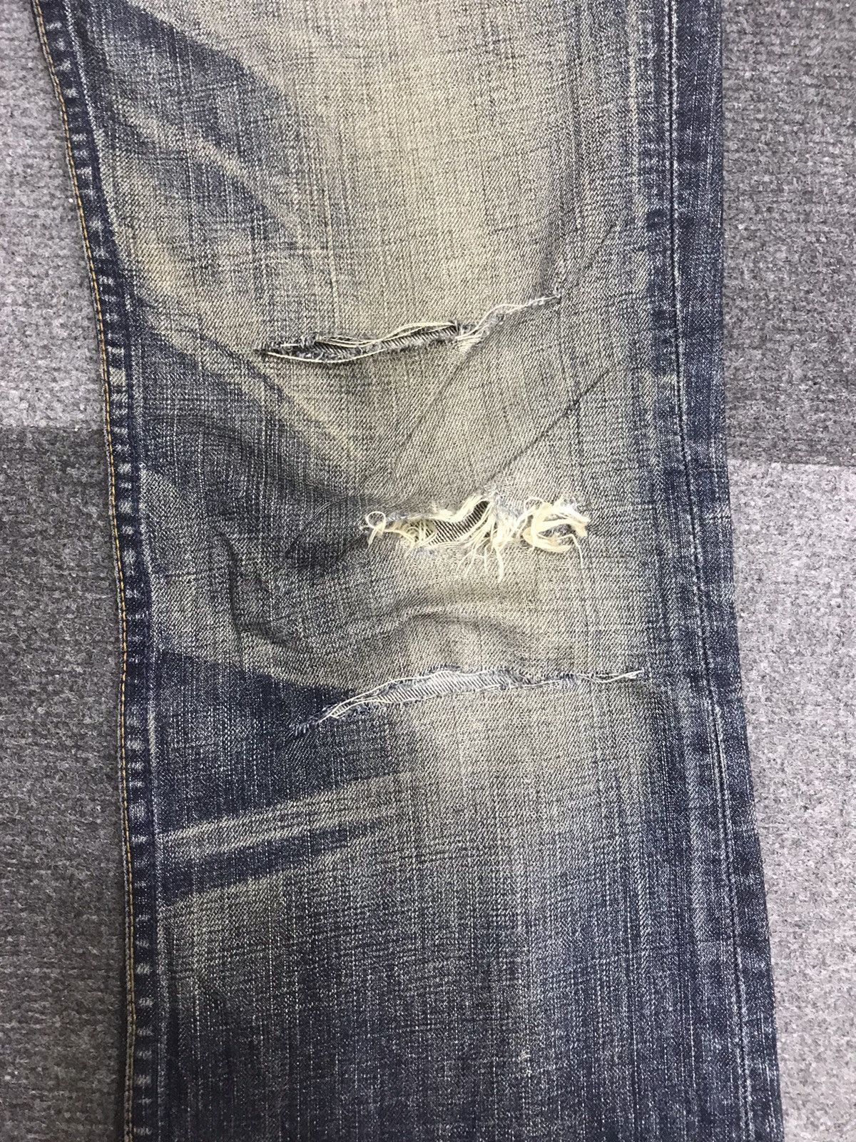 Levi's 🔥Flare🔥Vintage Flare Levis 517 Distressed Jeans Size US 31 - 4 Thumbnail