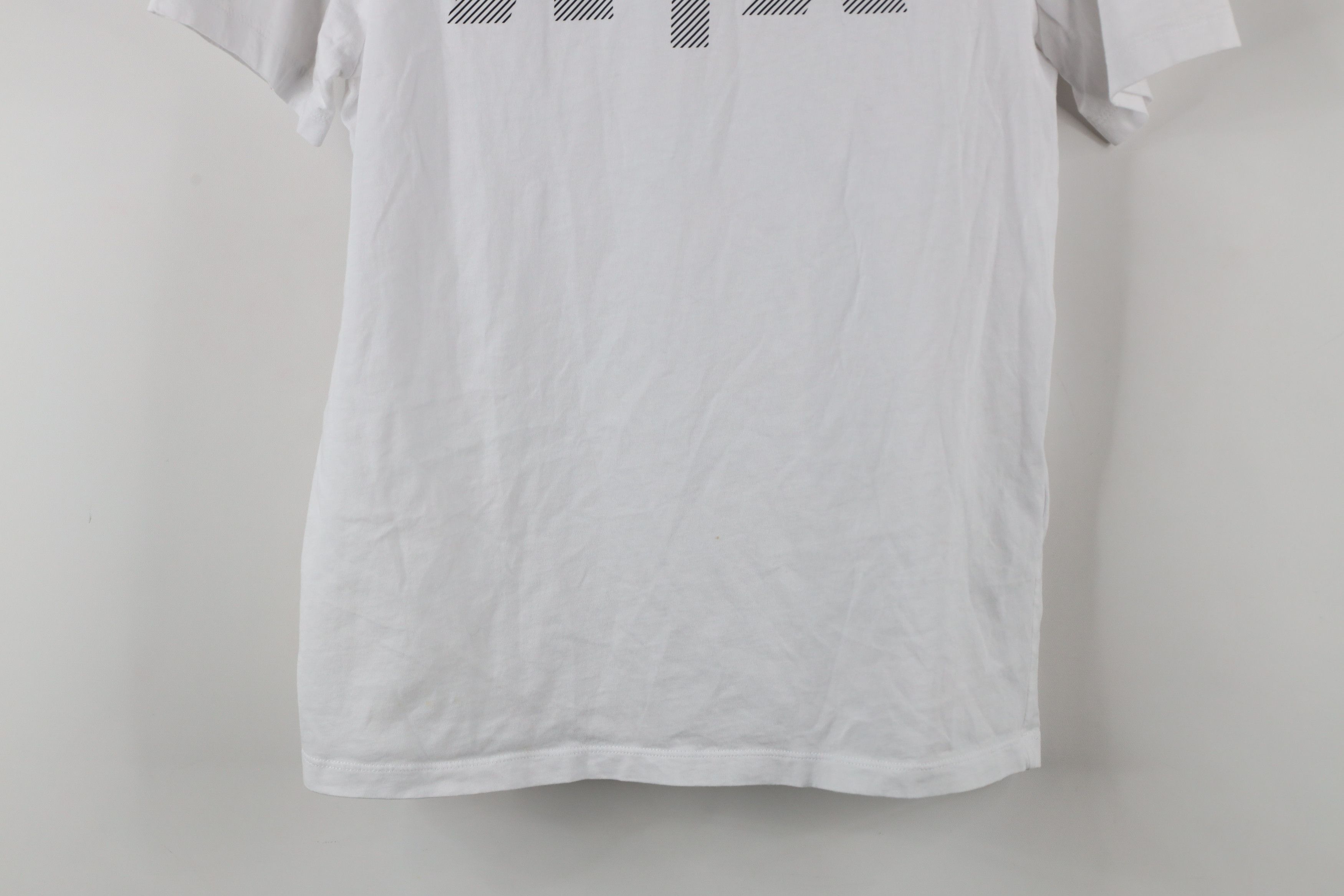 Armani Exchange × Vintage Armani Exchange Line Center Logo Short Sleeve T-Shirt White Size US S / EU 44-46 / 1 - 3 Thumbnail