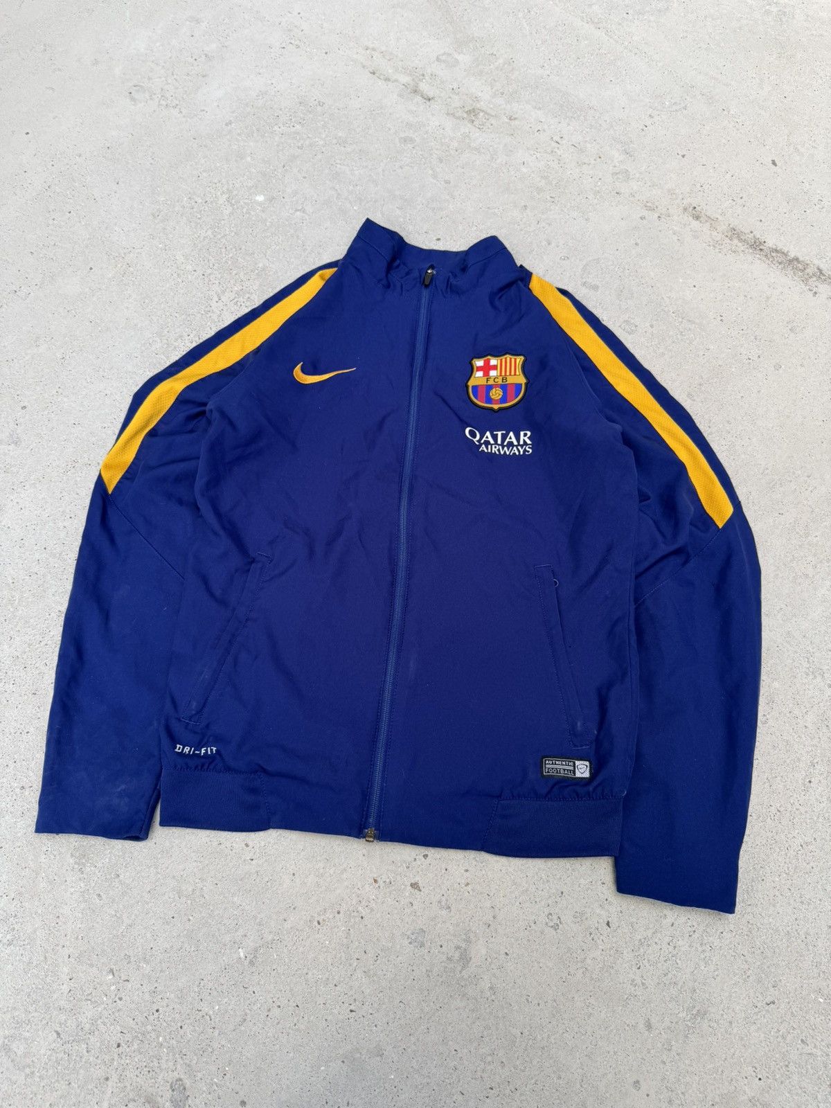Nike Nike Barcelona 2015-2016 Soccer Zip Jacket Size US S / EU 44-46 / 1 - 6 Thumbnail