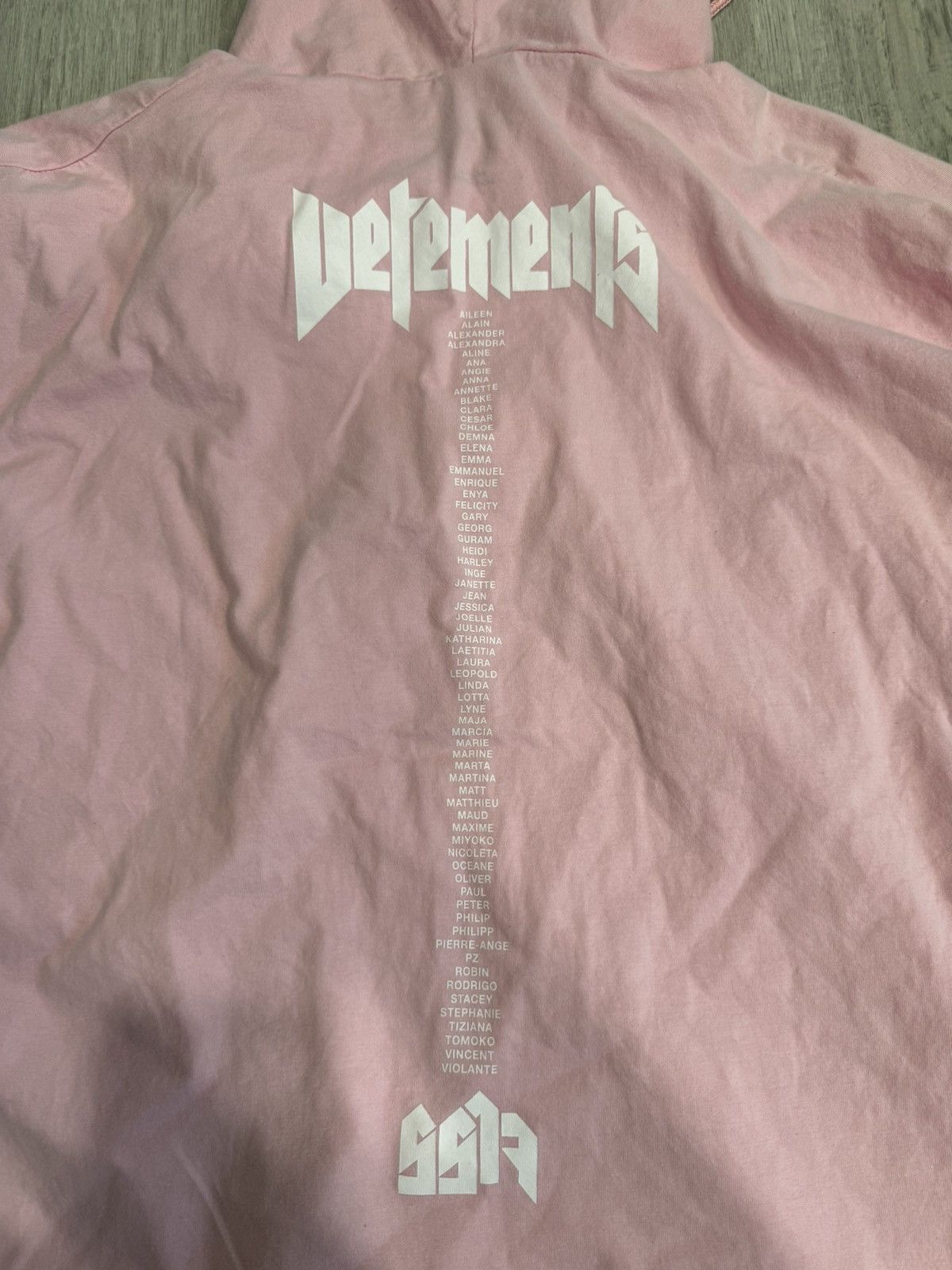 Vetements Vetements Staff hoodie SS17 Size US L / EU 52-54 / 3 - 6 Thumbnail