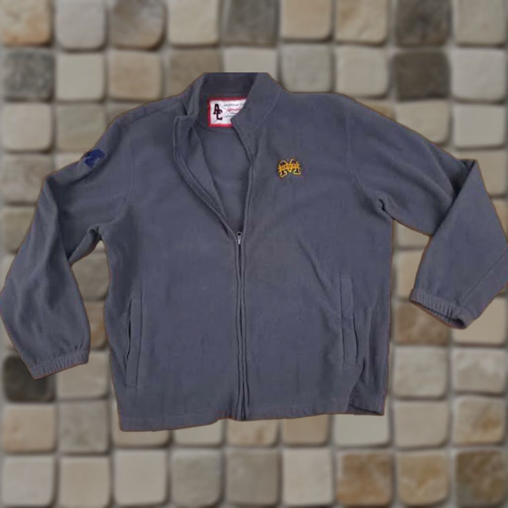 X-LARGE VINTAGE Michigan Wolverines Full Zip Embroidered Fleece Warm-Up Grey XL Sweatshirt Men 25in Chest 28in Long Size US XL / EU 56 / 4 - 1 Thumbnail