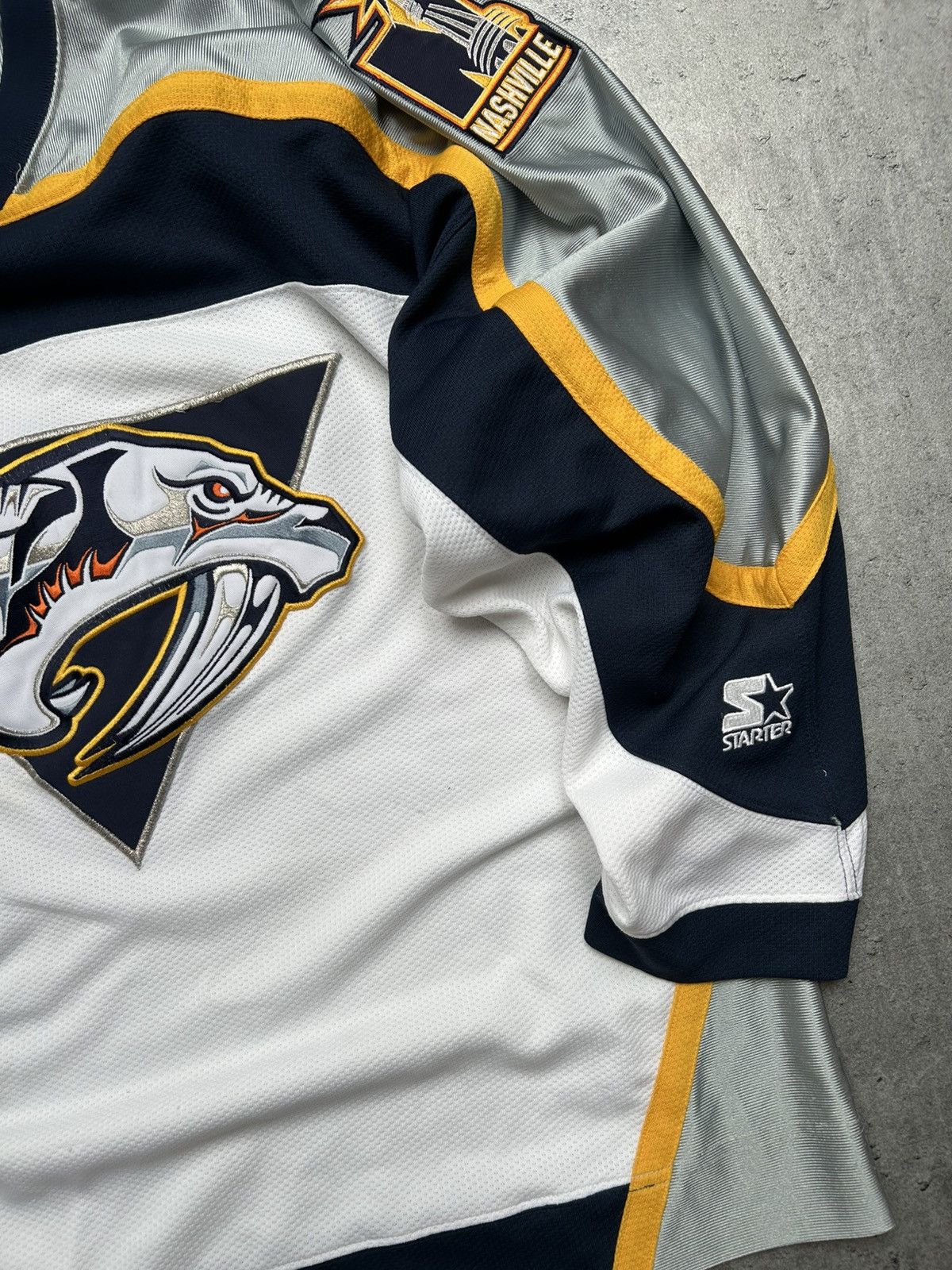 NHL Made in Korea Vintage Nashville predators 90s hockey usa Size US XL / EU 56 / 4 - 3 Thumbnail