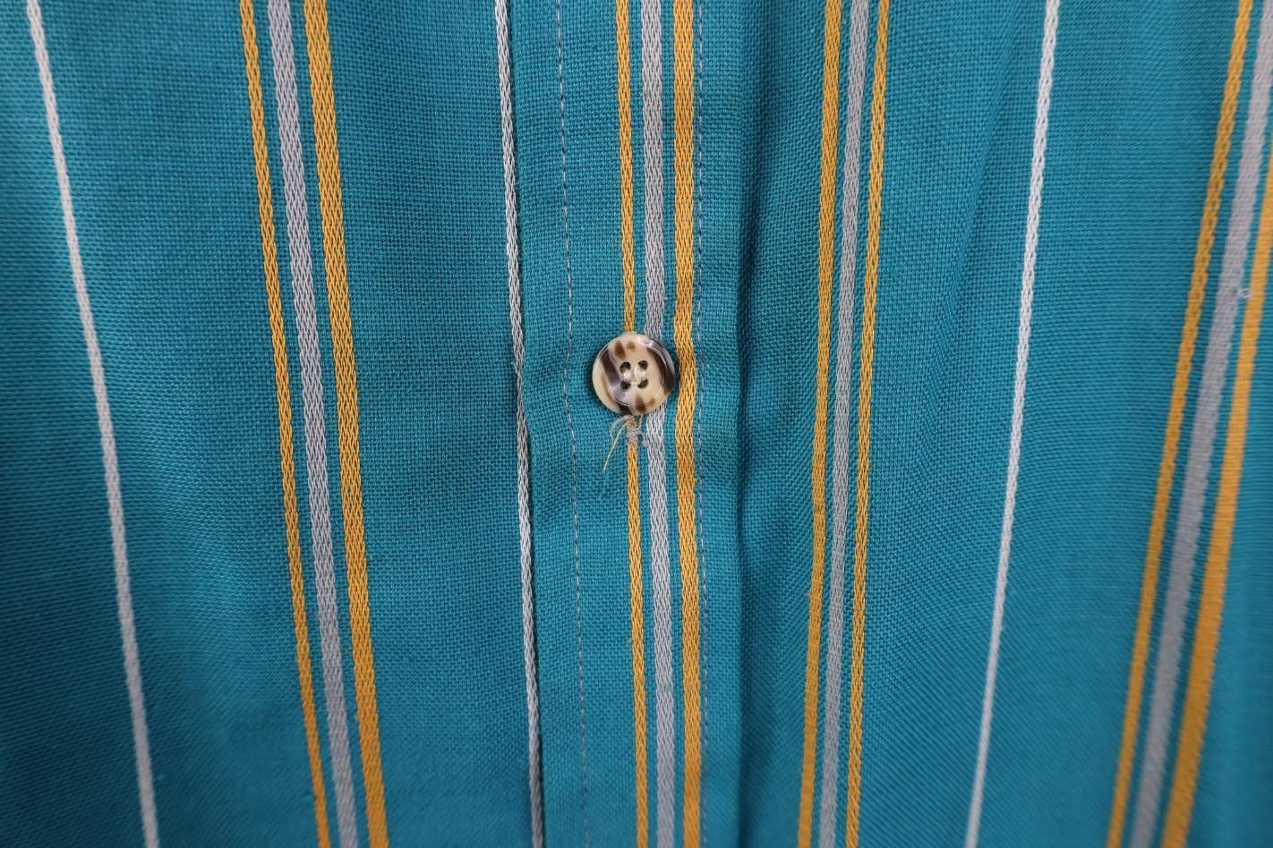 Vintage Vintage 90s Streetwear Block Collared Button Down Shirt USA Size US XL / EU 56 / 4 - 5 Thumbnail