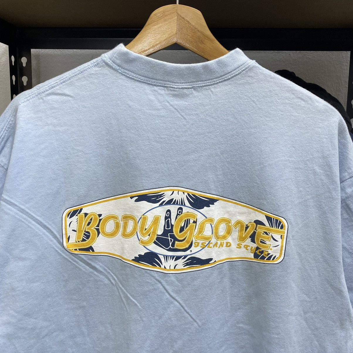 Body Glove × Vintage Vintage Body Glove Surfboarding Tshirt Size US M / EU 48-50 / 2 - 3 Thumbnail