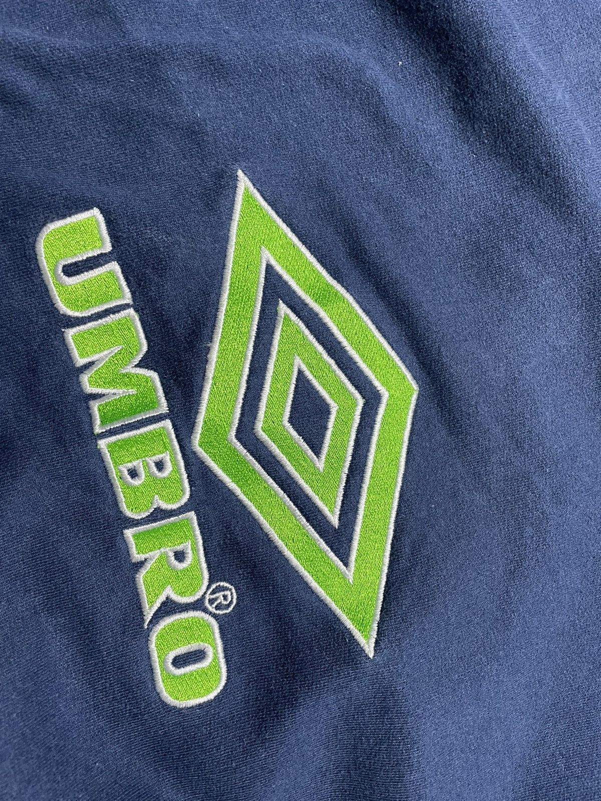 Umbro Vintage 90s Umbro Big Logo Sweatshirt Y2K Rare Size US L / EU 52-54 / 3 - 4 Thumbnail