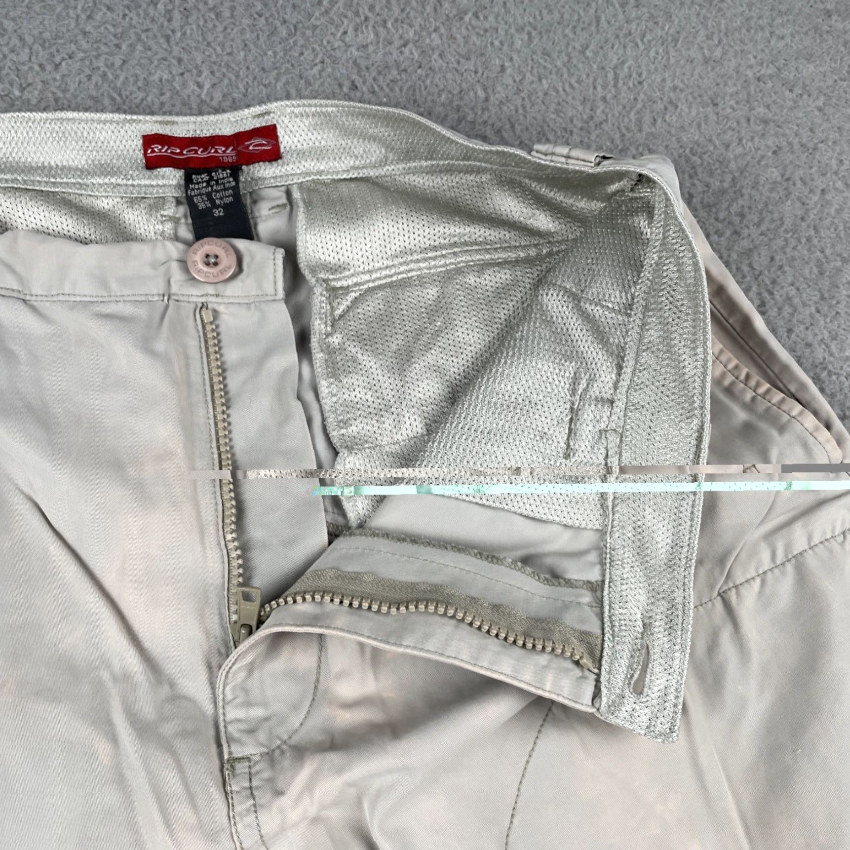 Vintage VINTAGE 90s Surfer Skater Cargo Pants Mens 32x30 Khaki Beige Bleach Stains Cotton Nylon Jeans Pants Size US 32 / EU 48 - 7 Thumbnail