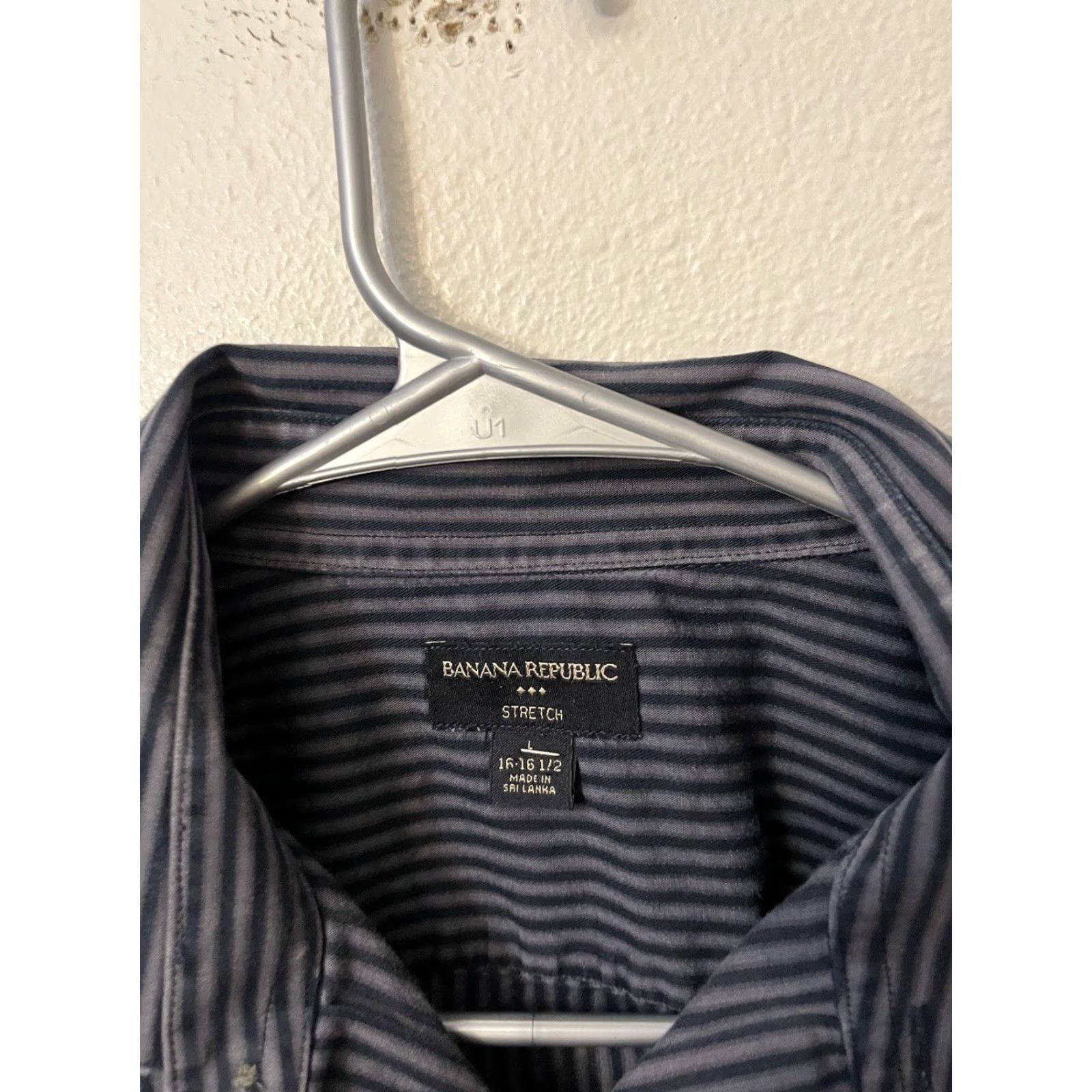 Banana Republic Banana Republic Gray Black Striped Long Sleeve Button-Up Shirt Large Size US L / EU 52-54 / 3 - 2 Thumbnail