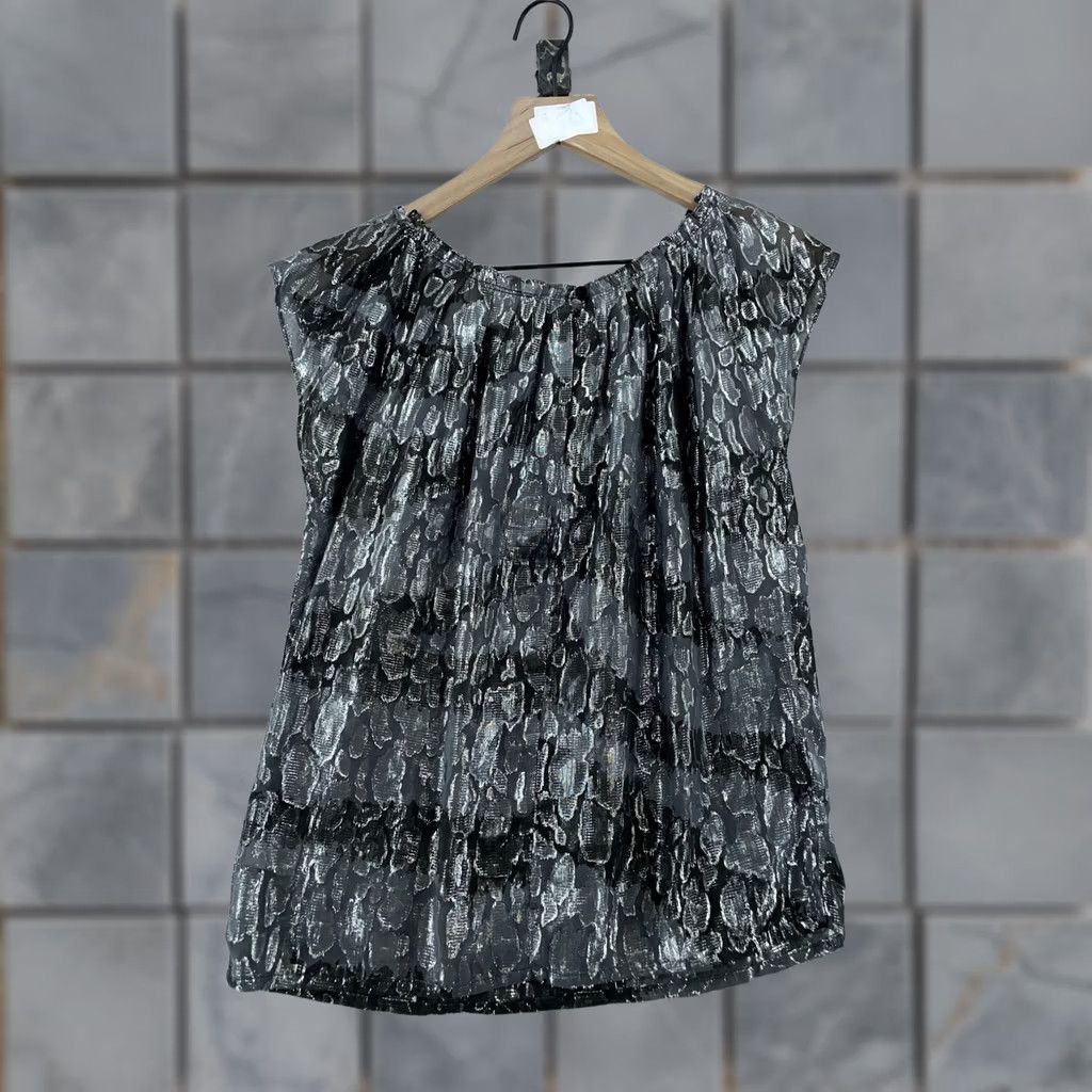 Michael Kors Michael Kors Blouse Women's 0 Black Silver Metallic Pleated Round Neck Size XS / US 0-2 / IT 36-38 - 1 Thumbnail
