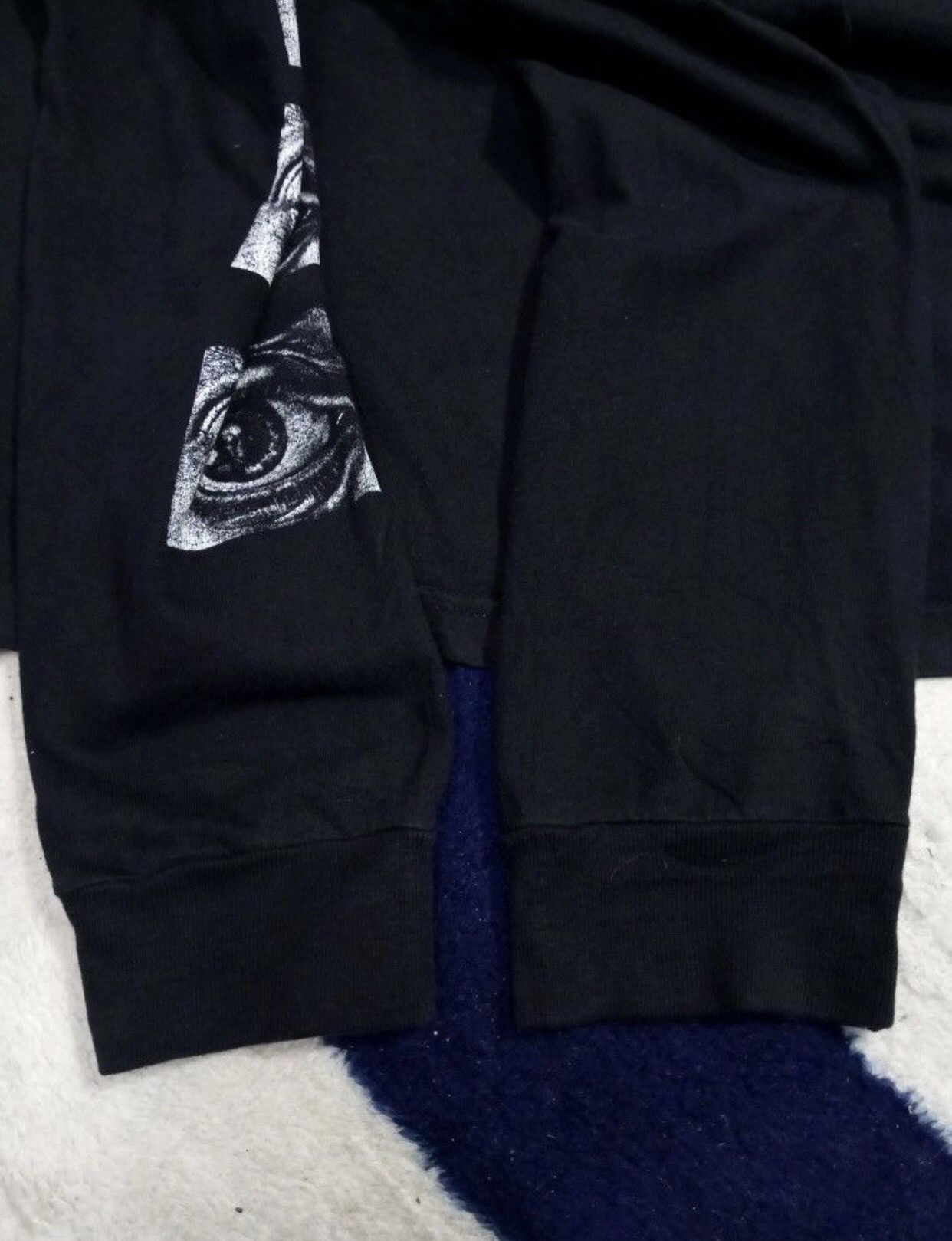 Supreme Supreme Print Eye Skull Long Sleeve T- Shirt (2) Size US L / EU 52-54 / 3 - 8 Thumbnail