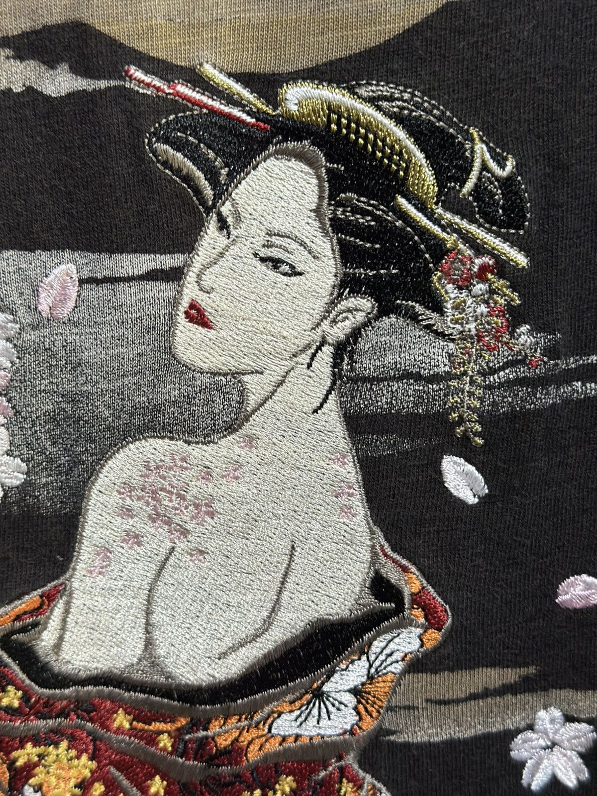 Japanese Brand Vintage Sukajan Japan Embroidery Long Sleeve Tee Size US L / EU 52-54 / 3 - 9 Thumbnail