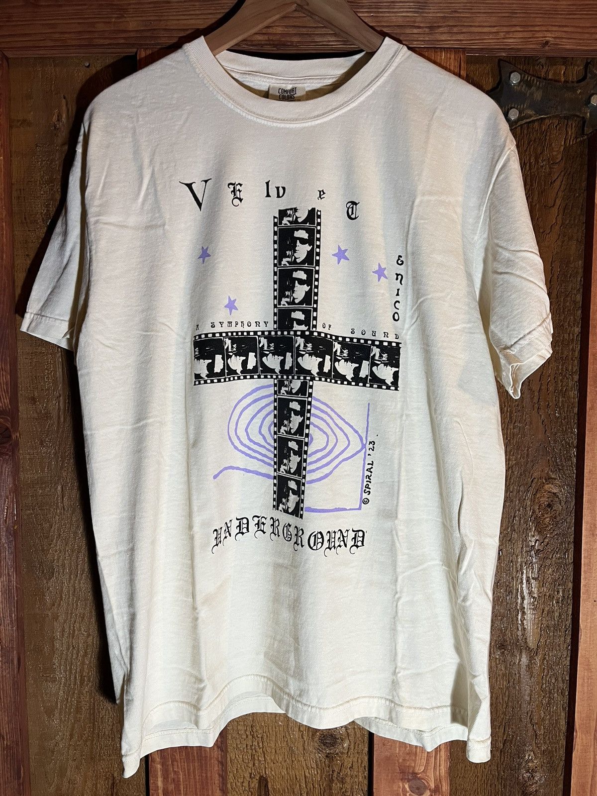 image of Band Tees Velvet Underground Worn Spiral Large in Cream, Men's