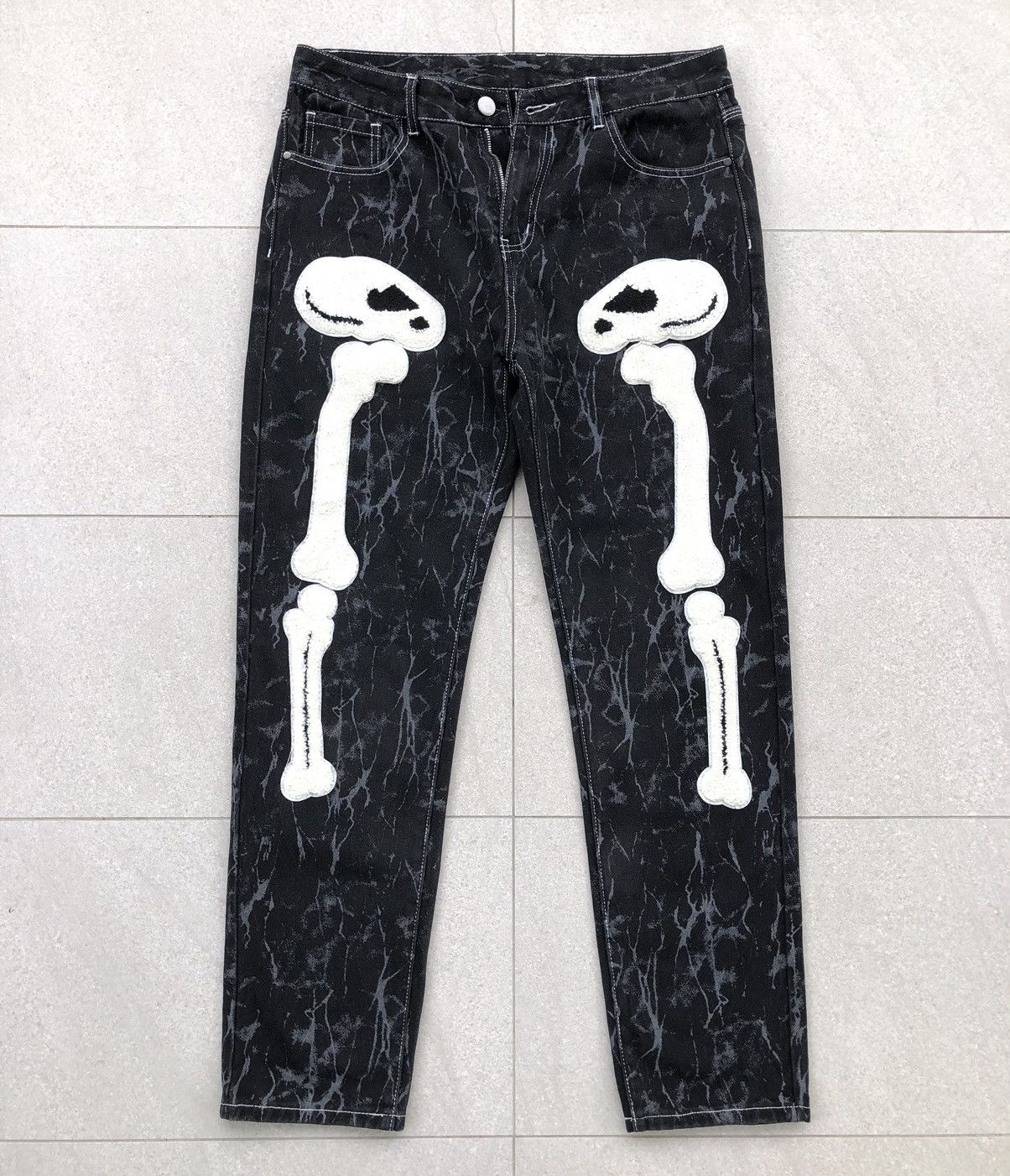 Japanese Brand Japanese Black Bone Print Zipper-Pocketed Casual Punk Jeans Size US 36 / EU 52 - 2 Thumbnail