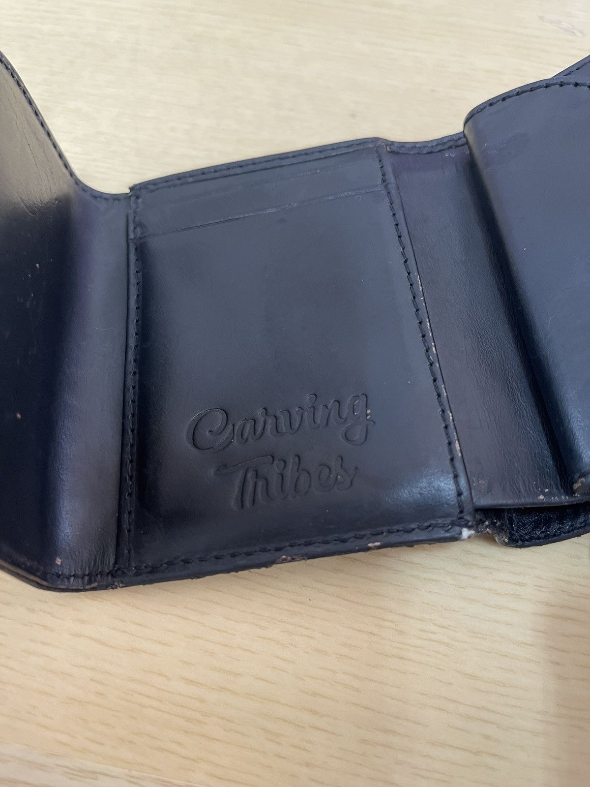 Genuine Leather × Japanese Brand × Vintage Leather Wallet Carving Tribe Tri Fold Made in Japan Size ONE SIZE - 3 Thumbnail