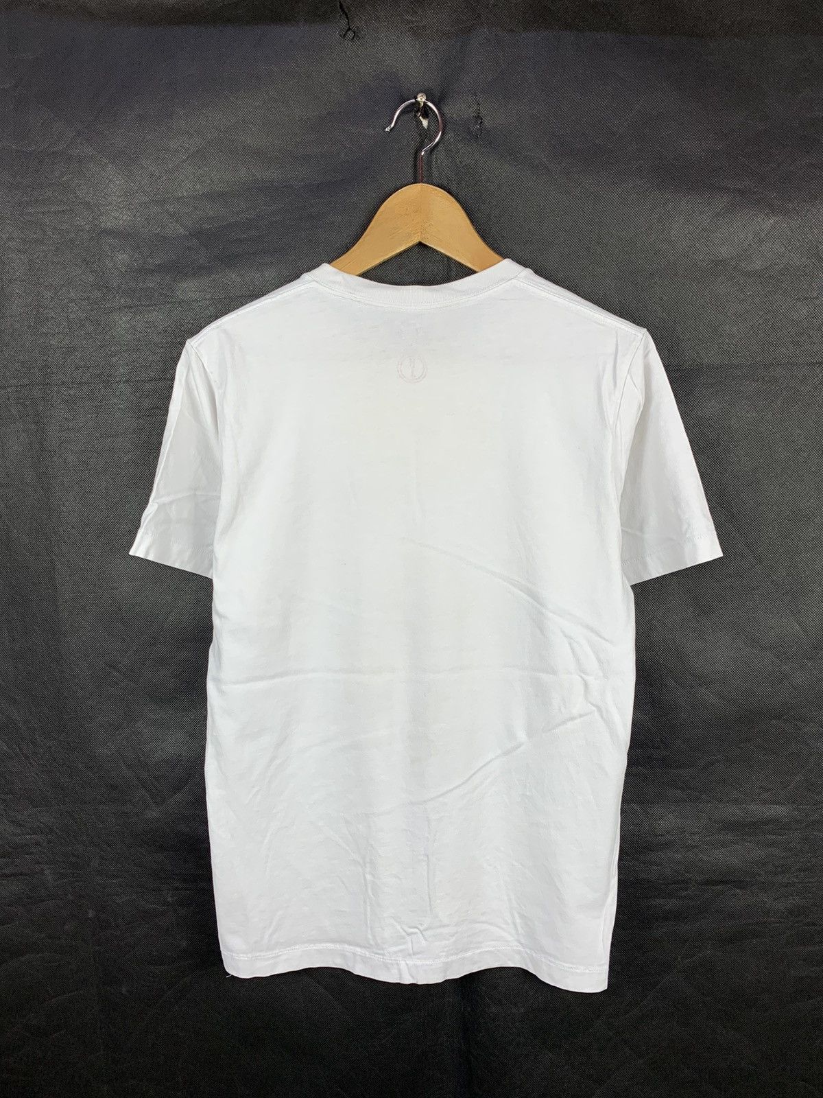 Japanese Brand Rare! Uniqlo Mount Fuji Scenery Art Tee Size US S / EU 44-46 / 1 - 3 Thumbnail