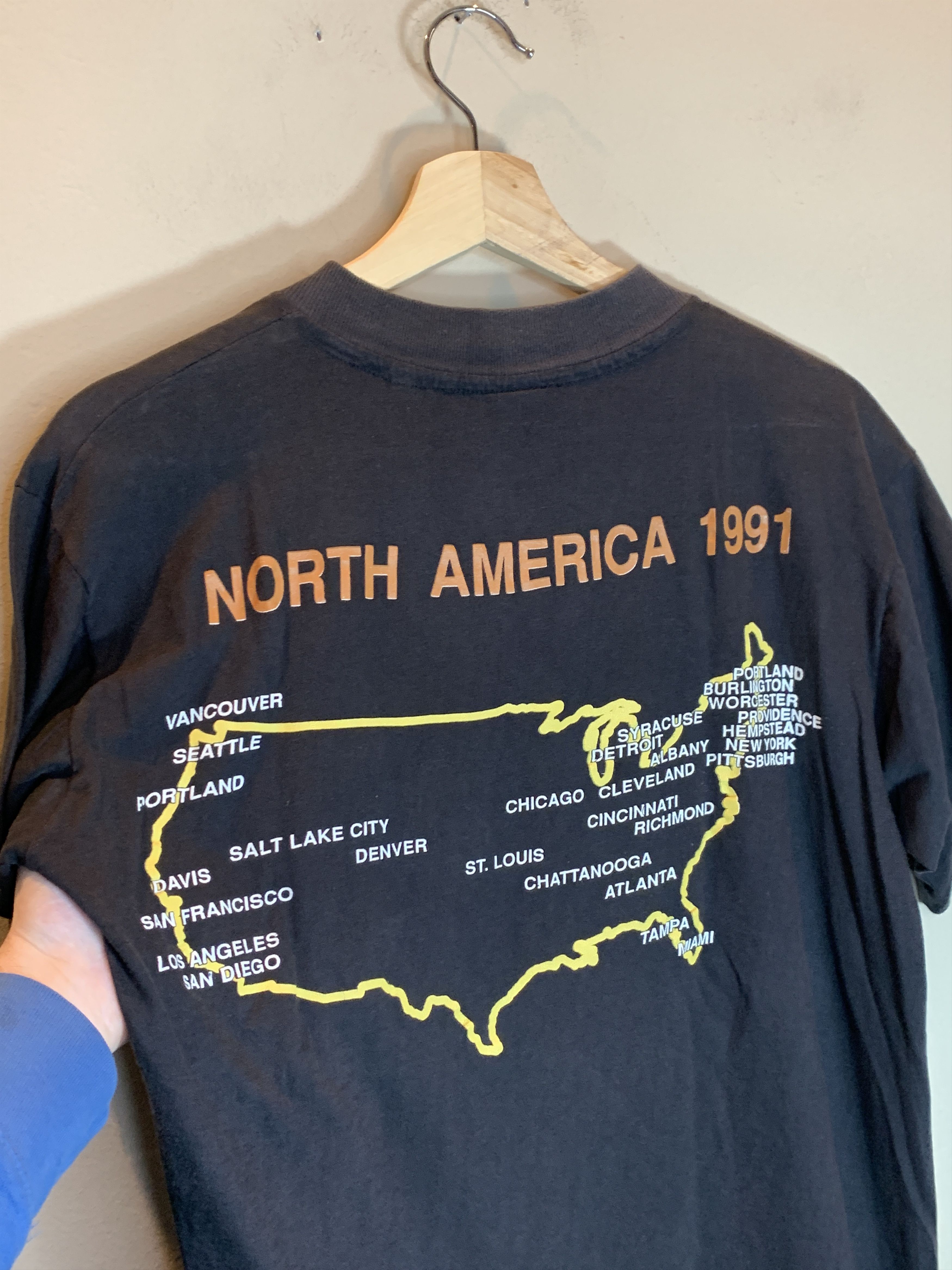 Band Tees *RARE* Vintage 1991 Jethro Tull Tour Single Stitch T-Shirt M Size US M / EU 48-50 / 2 - 4 Thumbnail