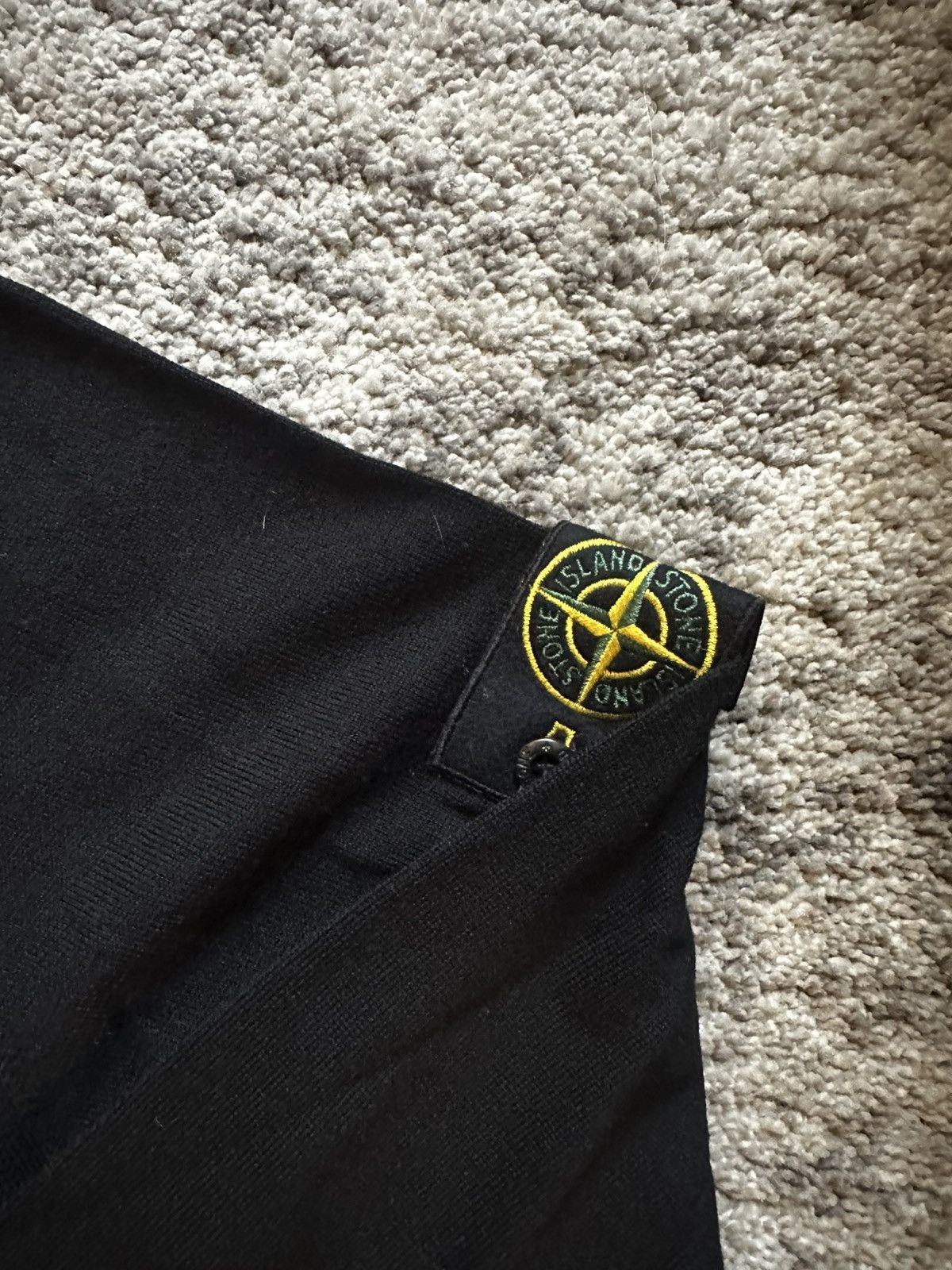 Stone Island Stone Island black crewneck Size US M / EU 48-50 / 2 - 3 Thumbnail