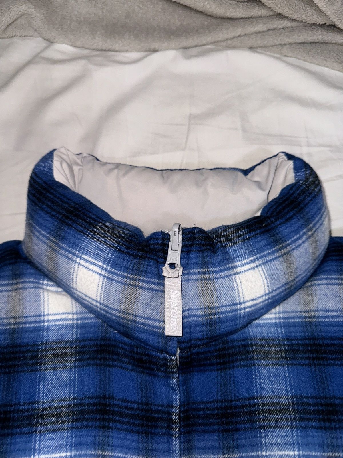Supreme Supreme FW 22 Grey reversible blue flannel puffer jacket Size US M / EU 48-50 / 2 - 5 Thumbnail