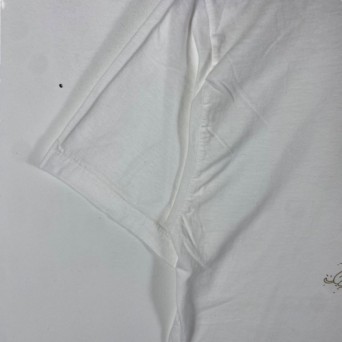 Vintage Vintage 90's KLEENEX BRAND The Softest Ever Promo Tee Shirt Size US S / EU 44-46 / 1 - 3 Thumbnail