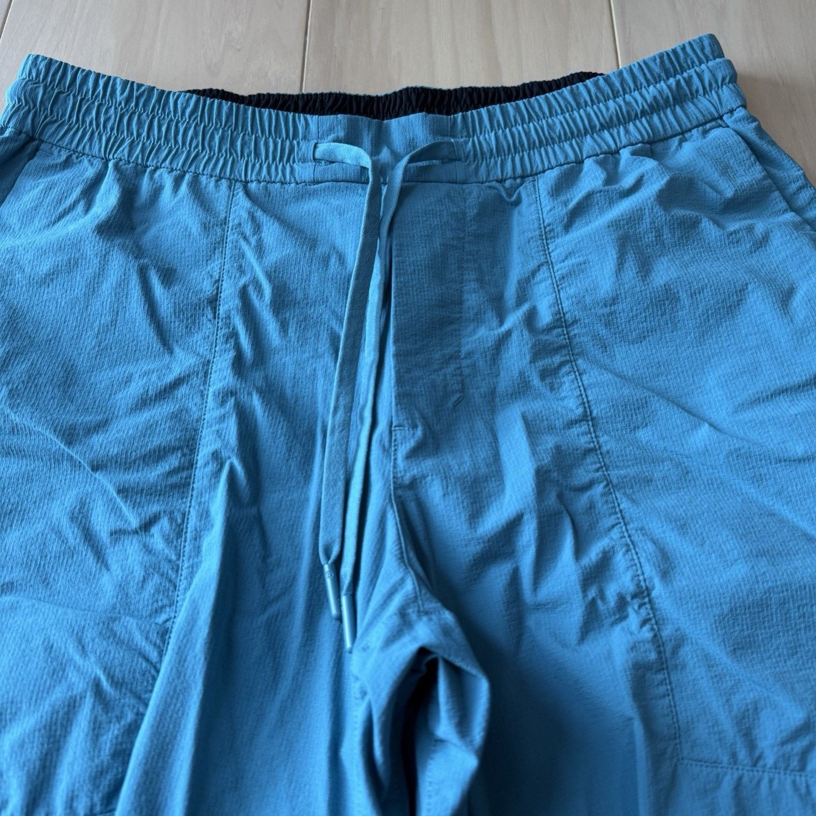 Lululemon Lululemon Bowline Shorts M Teal Linerless Workout Athleisure Size US 30 / EU 46 - 4 Thumbnail