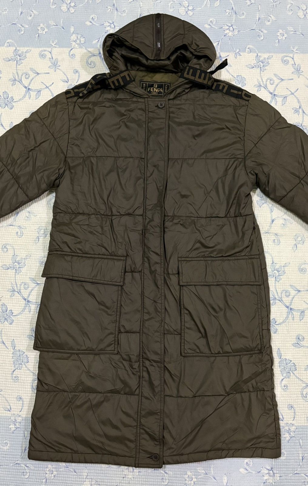 Fendi Fendi Roma Padded Jacket Hoodie Logo Stripe Size US S / EU 44-46 / 1 - 4 Thumbnail