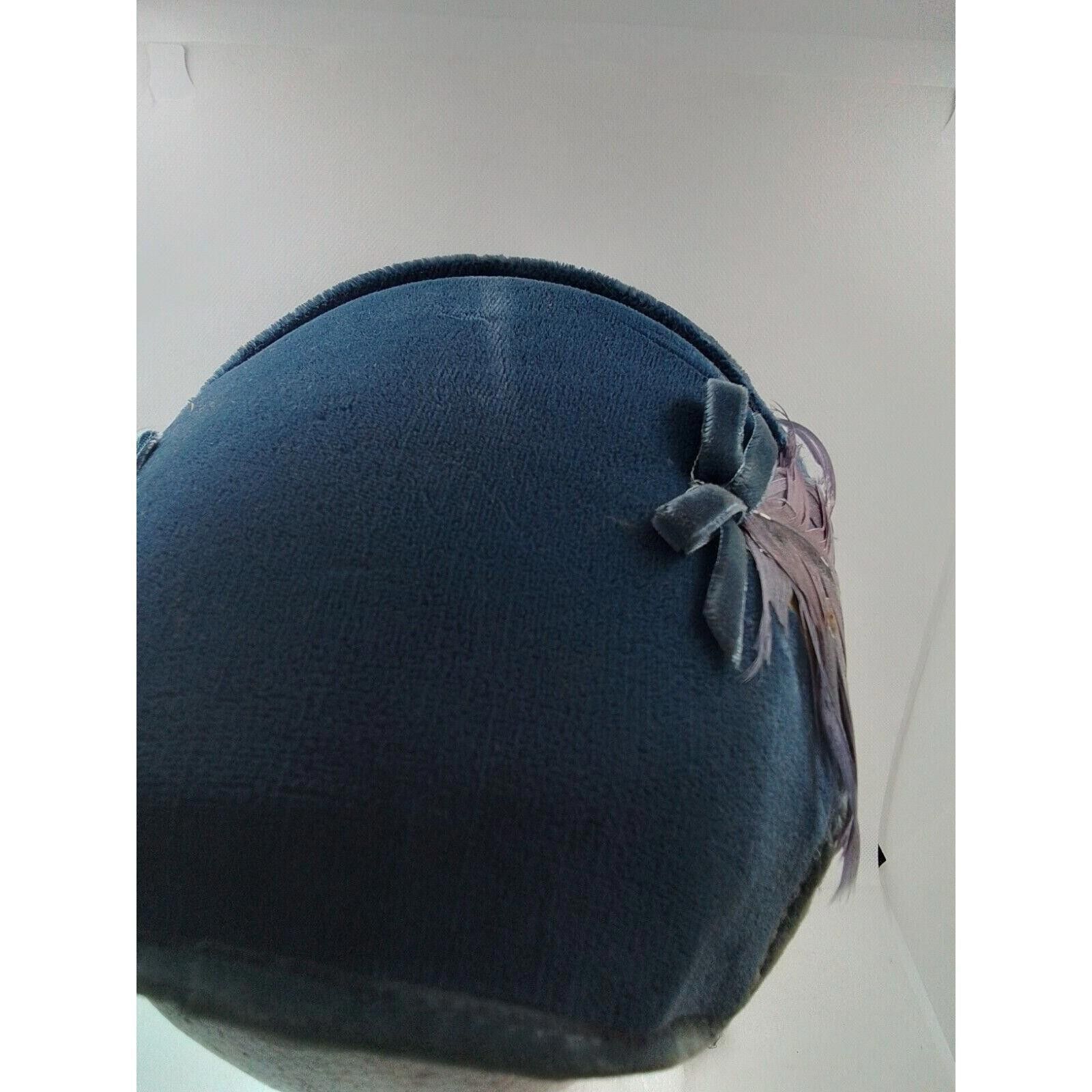 Designer Ladies Blue Felt Hat With Feathers and Light purple Netting Size ONE SIZE - 7 Thumbnail
